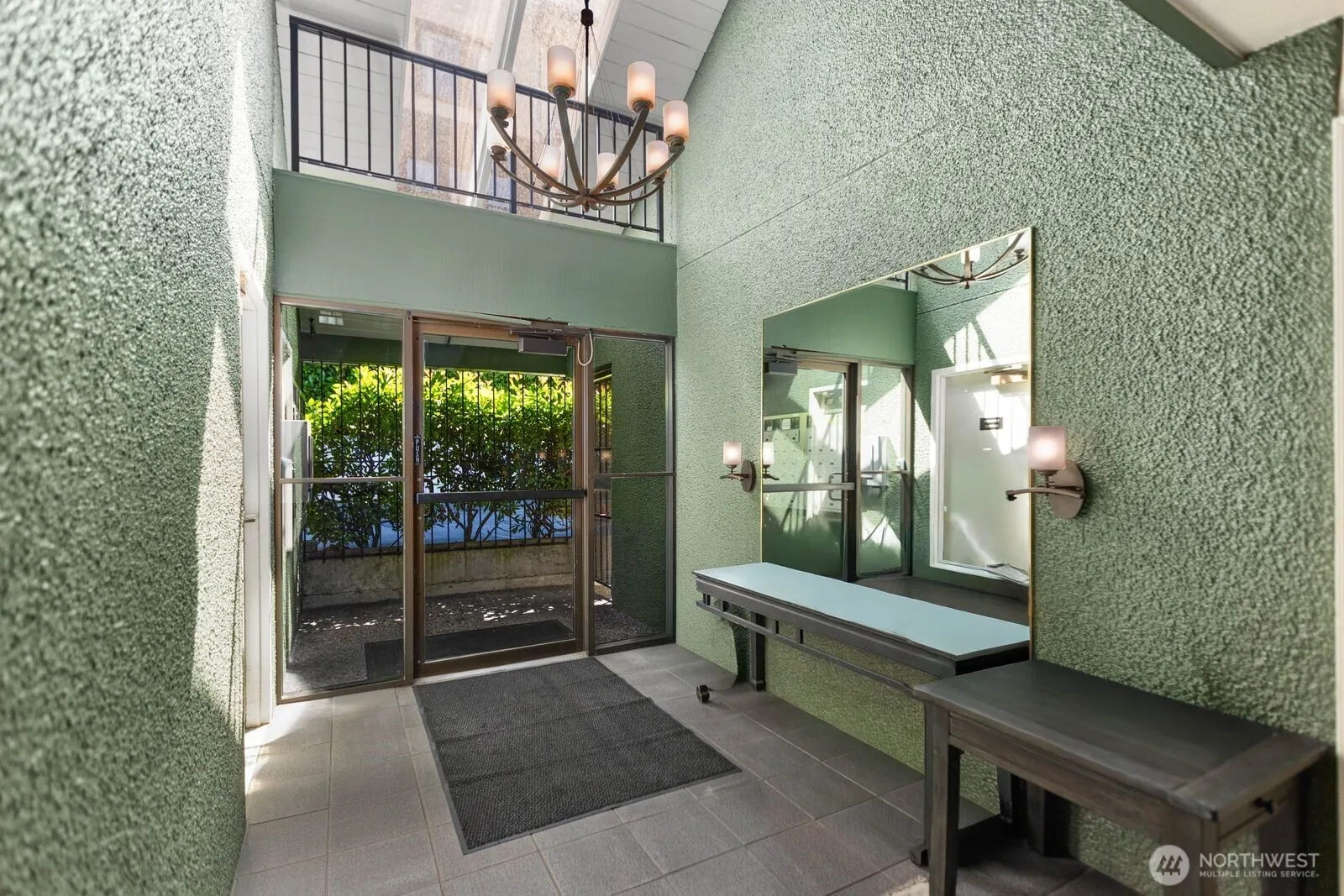Property photo for 150 Melrose Avenue E #504, Seattle photo 3