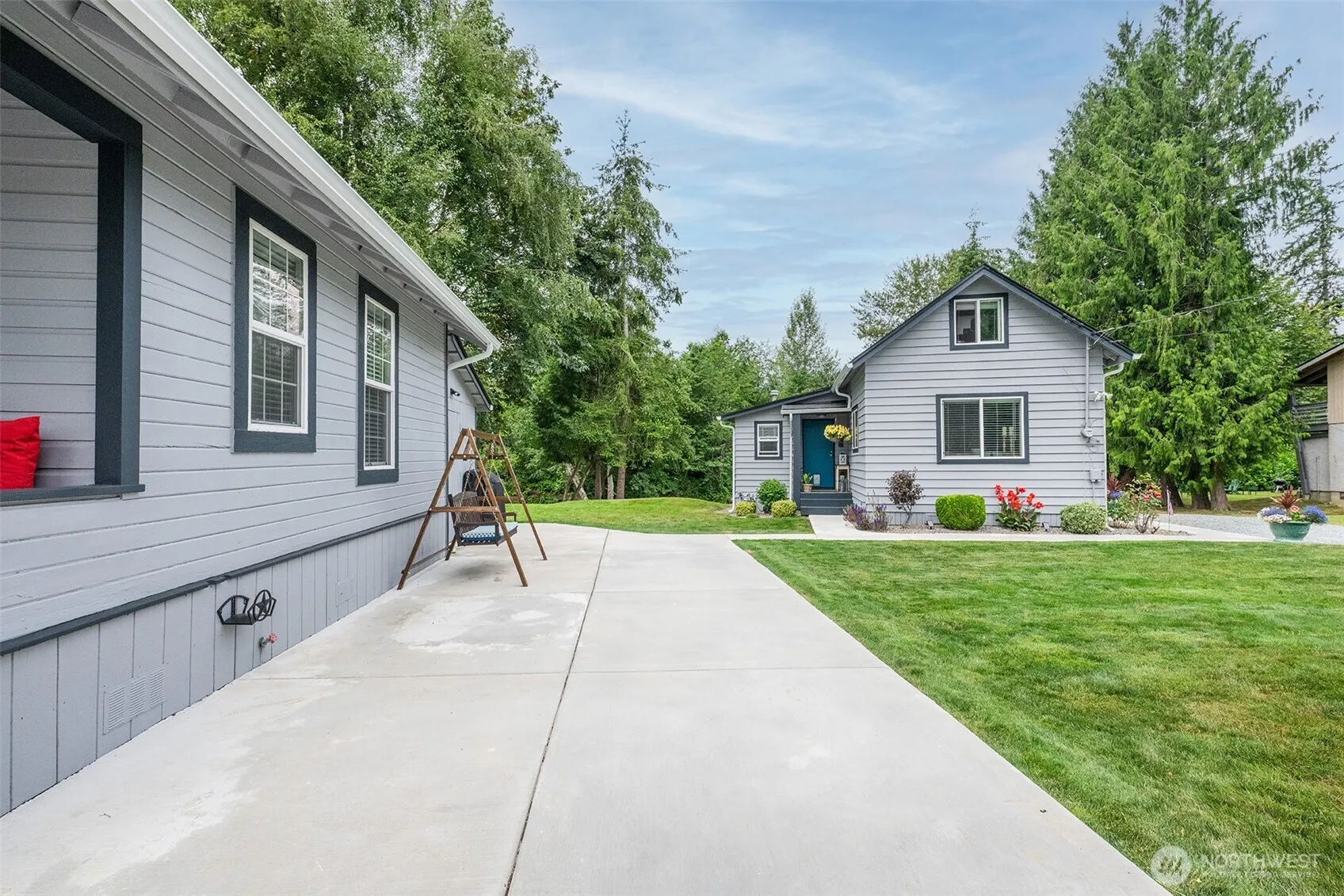 Property photo for 845 3rd Avenue Nw, Issaquah photo 3