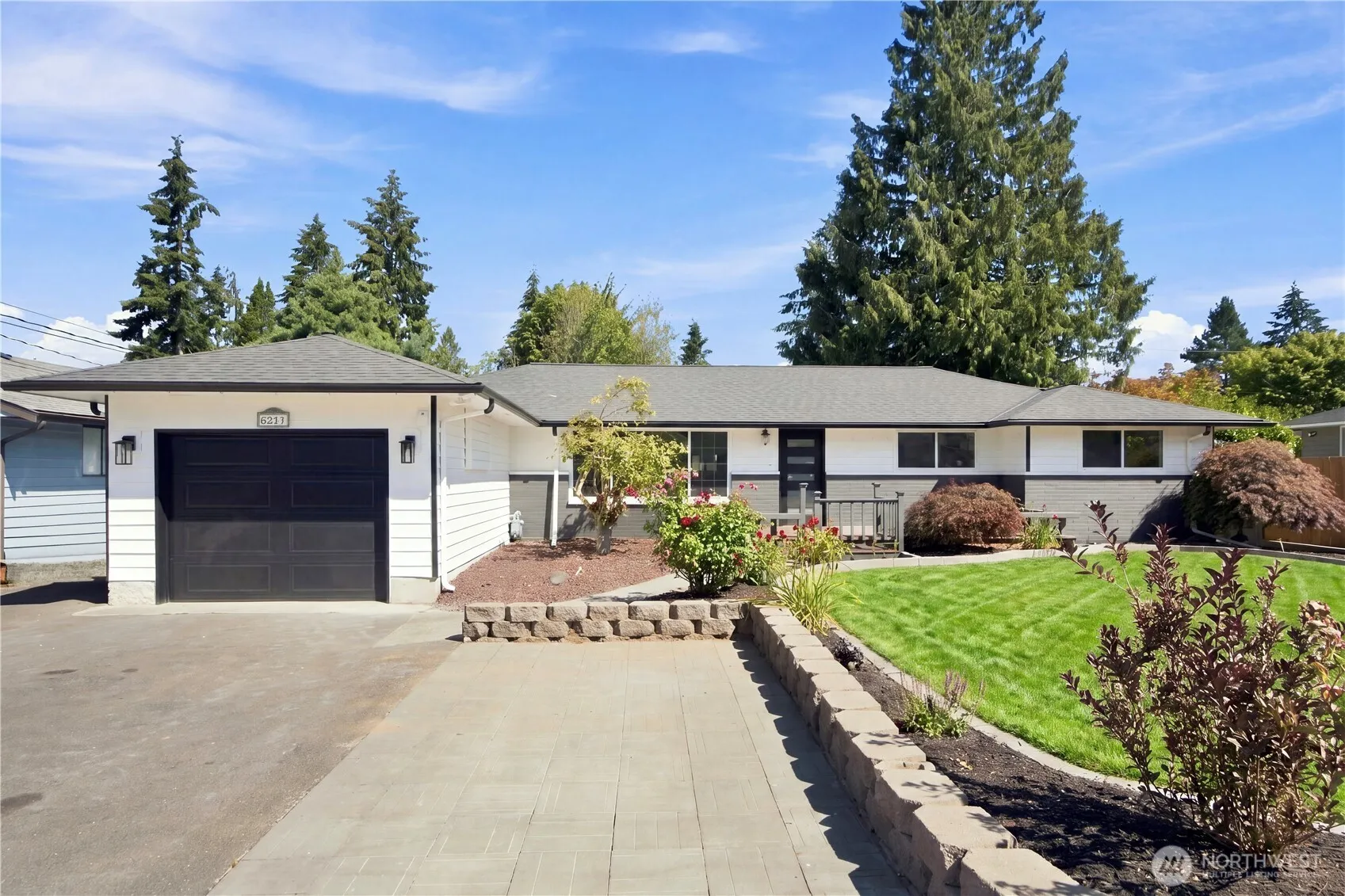Property photo for 6821 190th Street Sw, Lynnwood