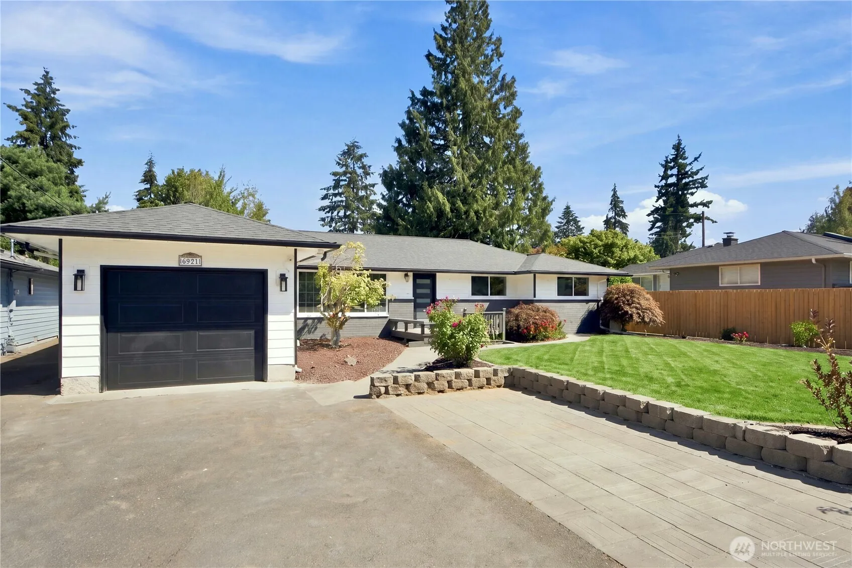 Property photo for 6821 190th Street Sw, Lynnwood photo 2