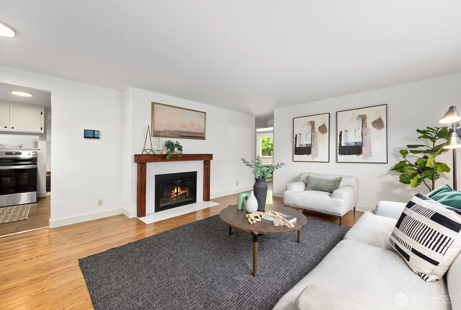 Property photo for 2802 Ne 185th Street, Lake Forest Park photo 3