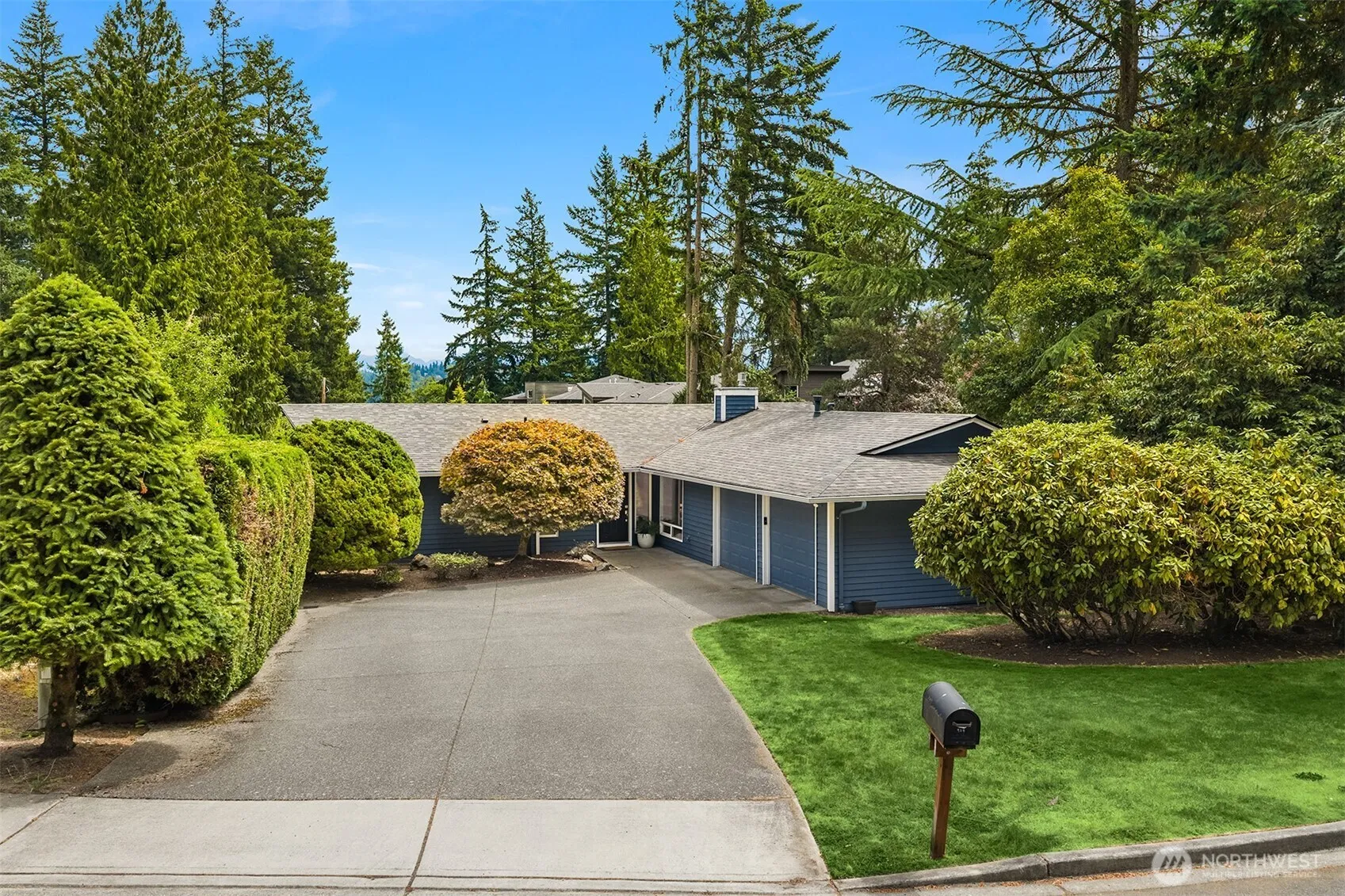 Property photo for 924 179th Court Ne, Bellevue