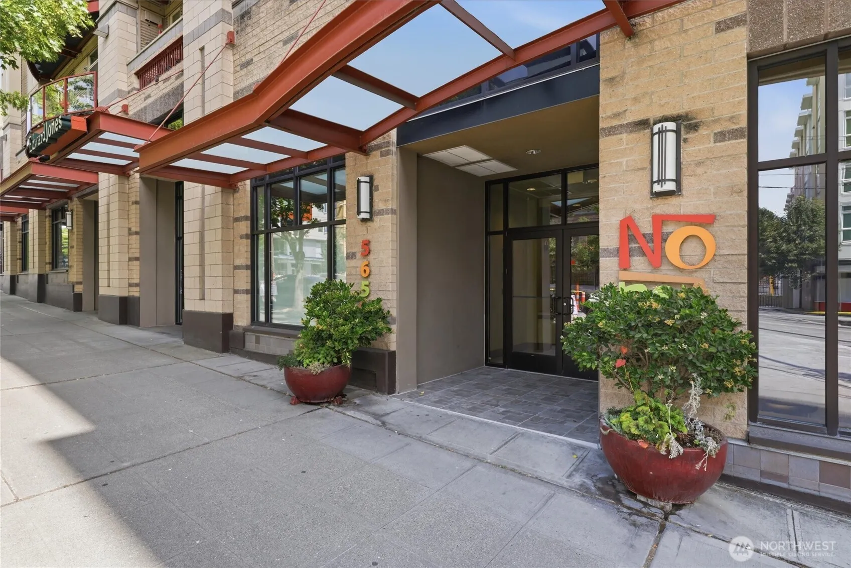 Property photo for 5650 24th Avenue Nw #403, Seattle photo 2