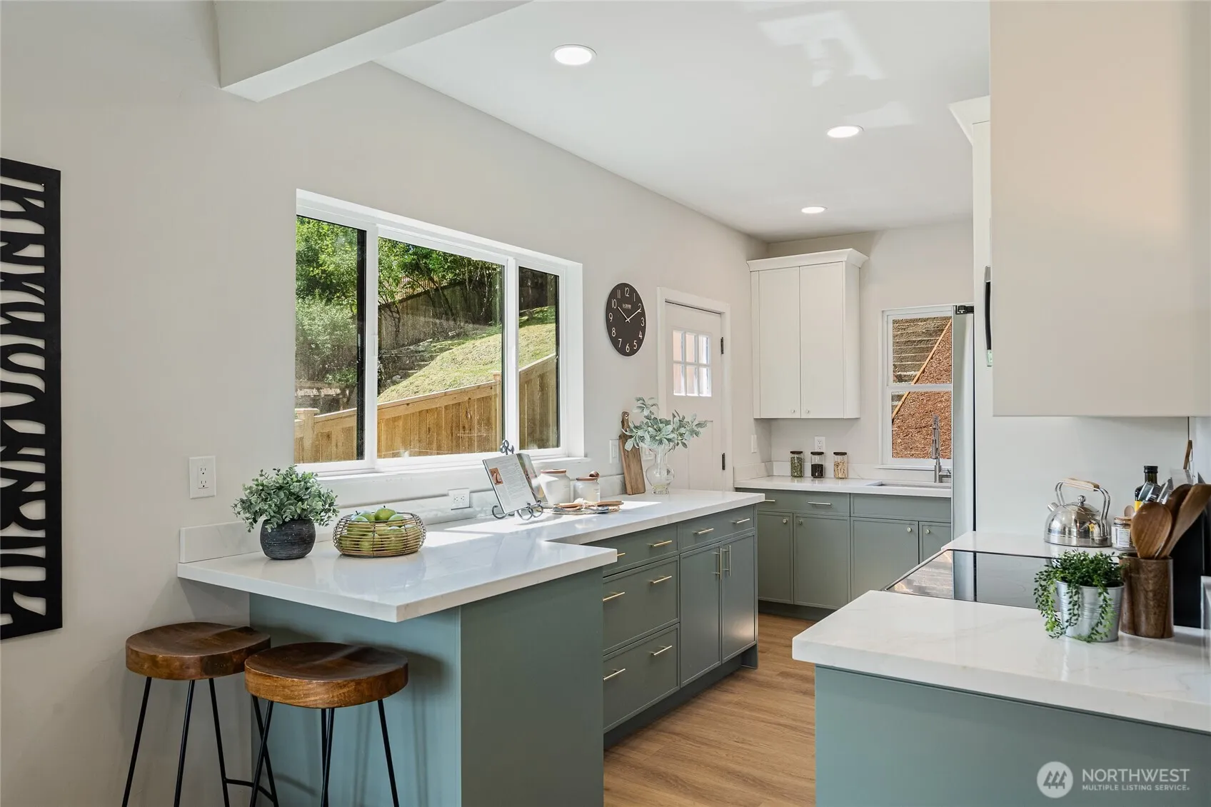 Property photo for 4015 Burton Place W, Seattle photo 2