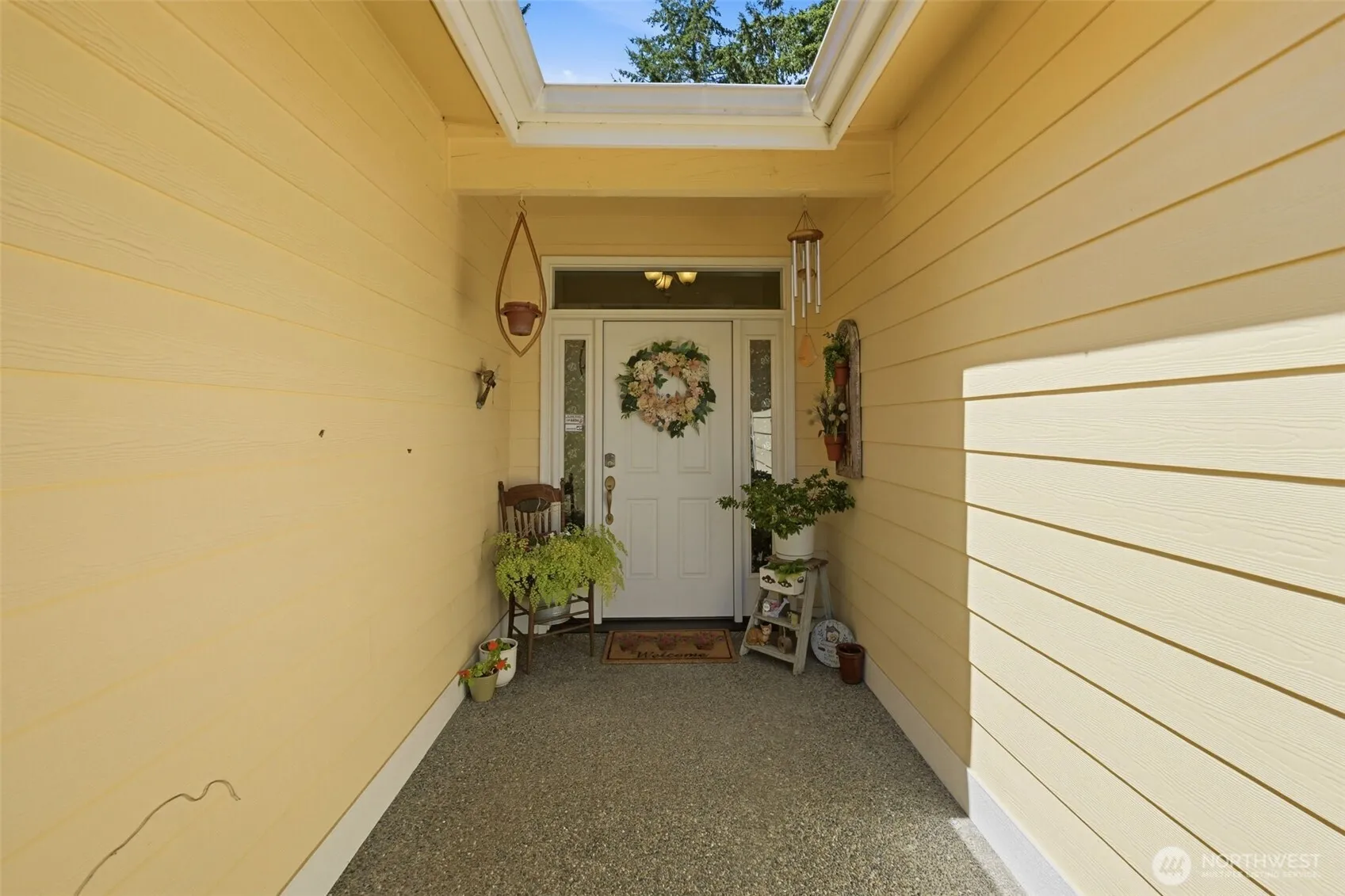 Property photo for 8424 Cirque Drive W, University Place photo 4