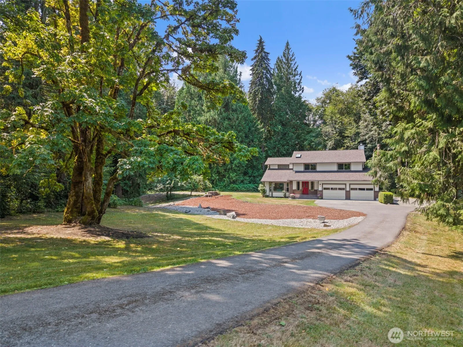 Property photo for 5231 Vine Court Ne, Olympia photo 2