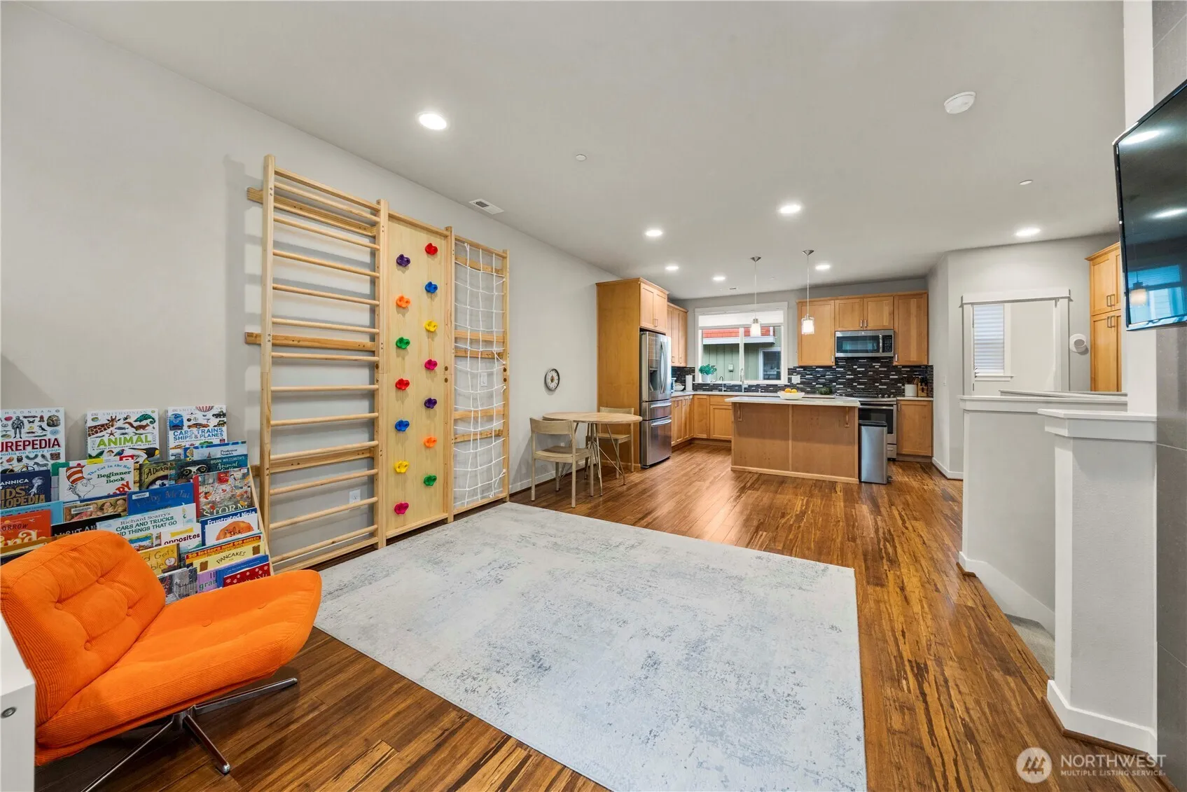 Property photo for 23000 Ne 8th Street #e5, Sammamish photo 5