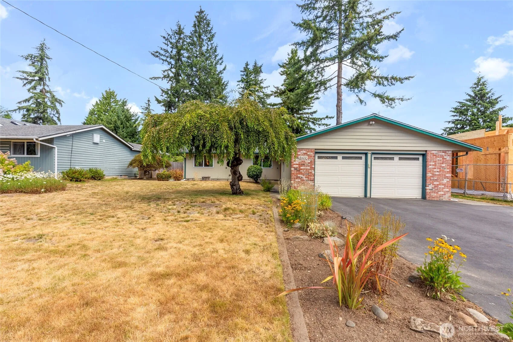 Property photo for 8622 Ne 139th Street, Kirkland photo 2
