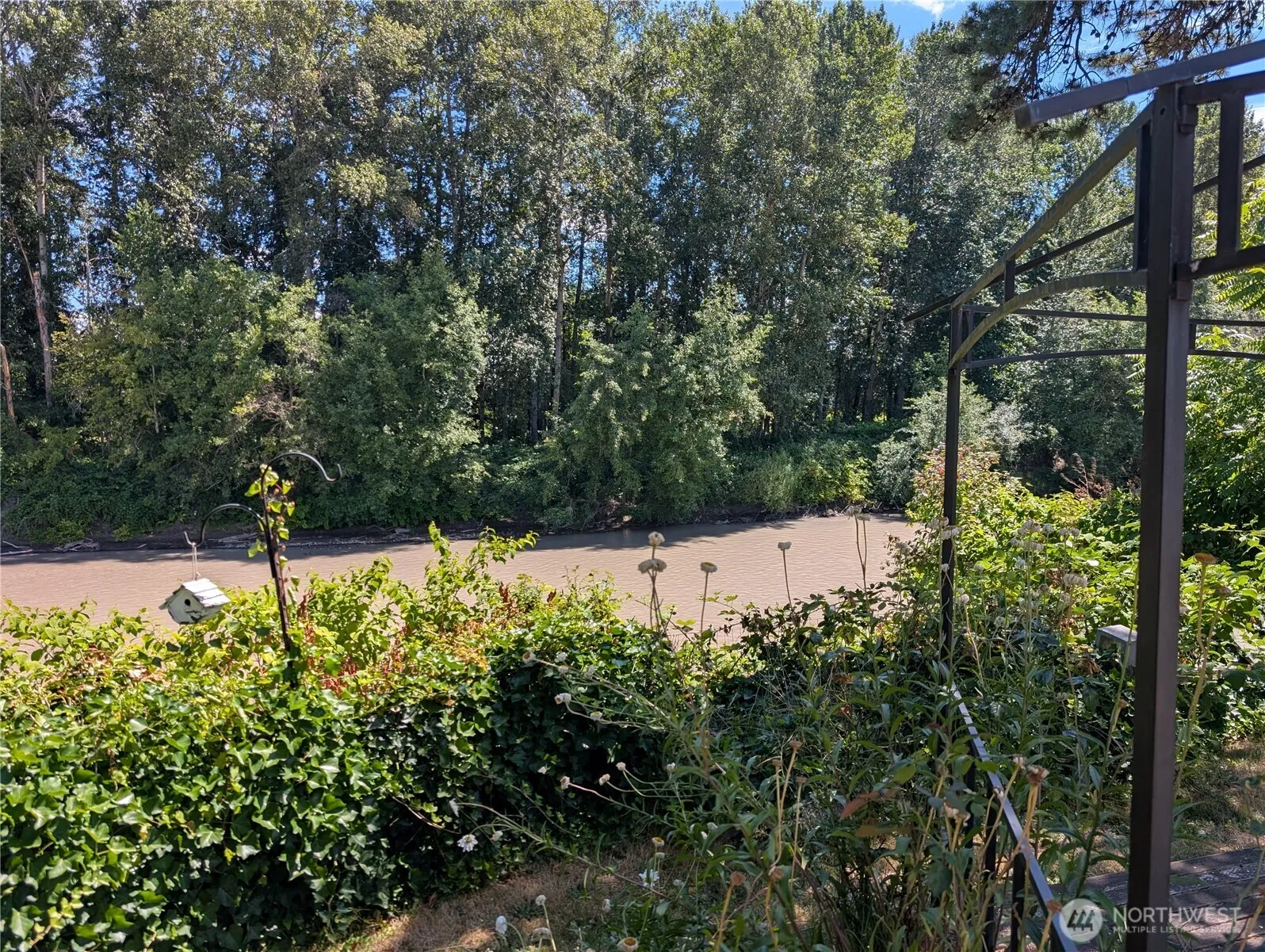 Property photo for 607 5th Street Ne, Puyallup photo 4