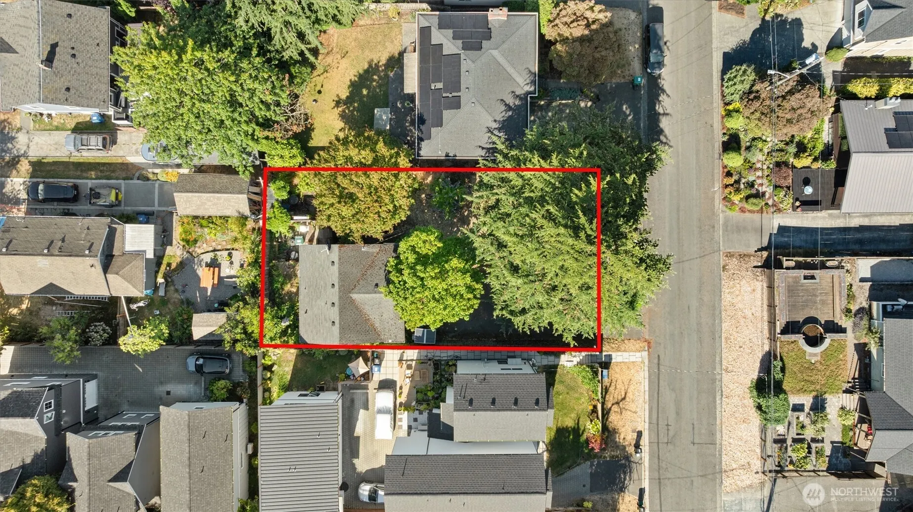 Property photo for 201 N 101st Street, Seattle photo 2