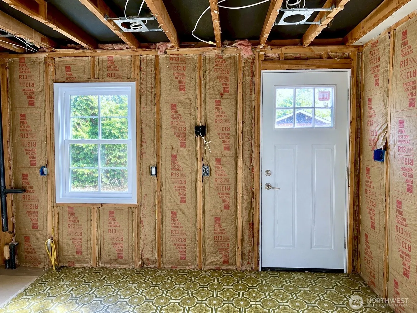 Property photo for 777 Edgewood Avenue Ne, Ocean Shores photo 5