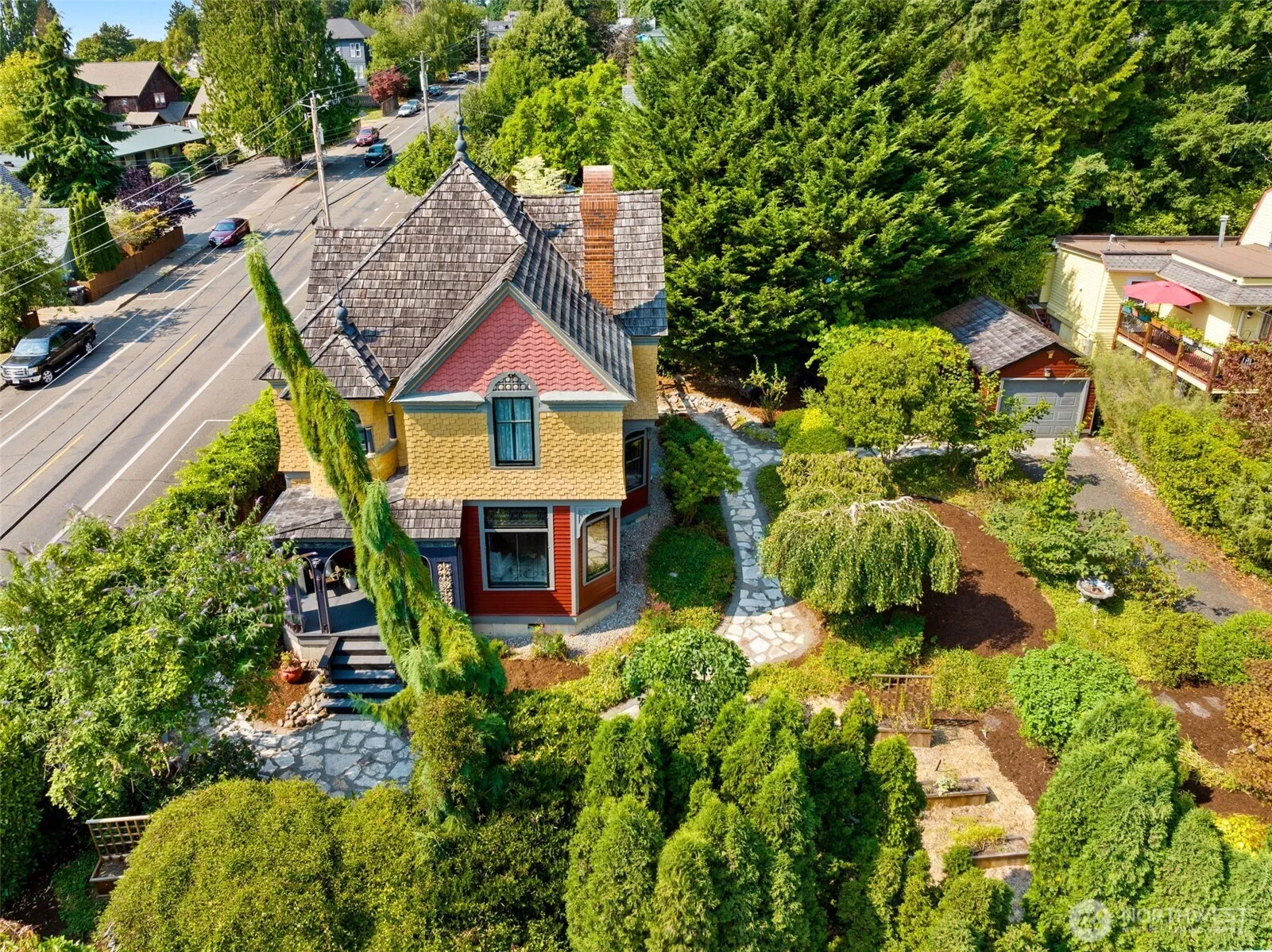 Property photo for 1202 Olympia Avenue Ne, Olympia photo 3