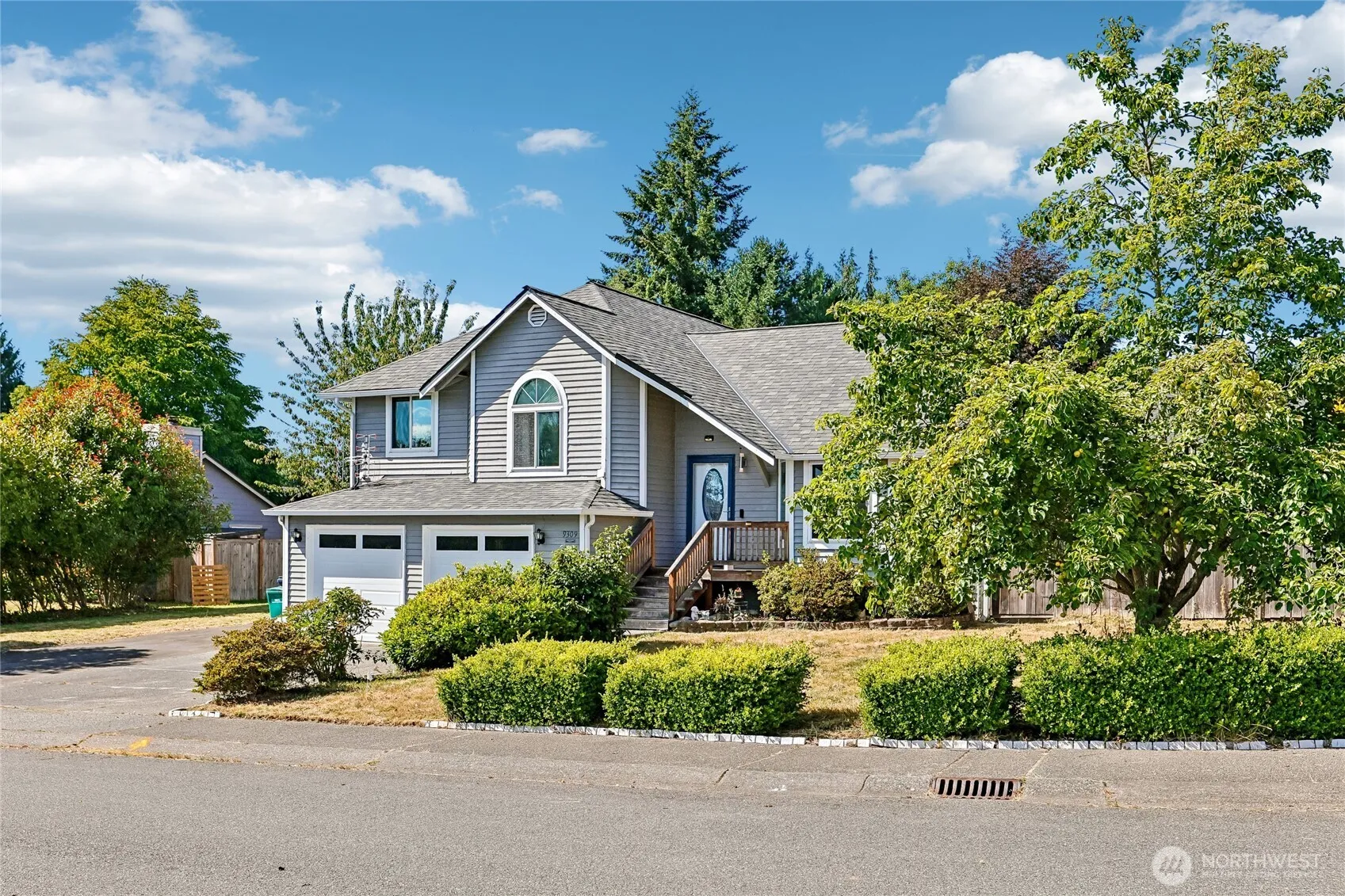 Property photo for 9309 19th Place Se, Lake Stevens photo 2