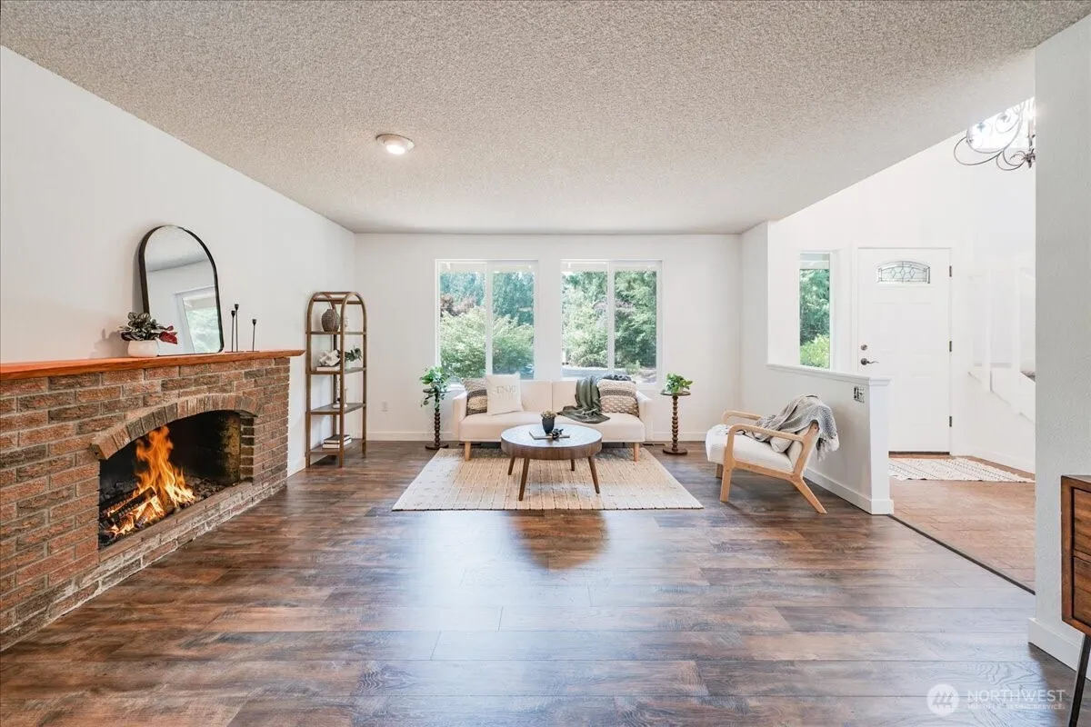 Property photo for 5905 147th Street Sw, Edmonds photo 2