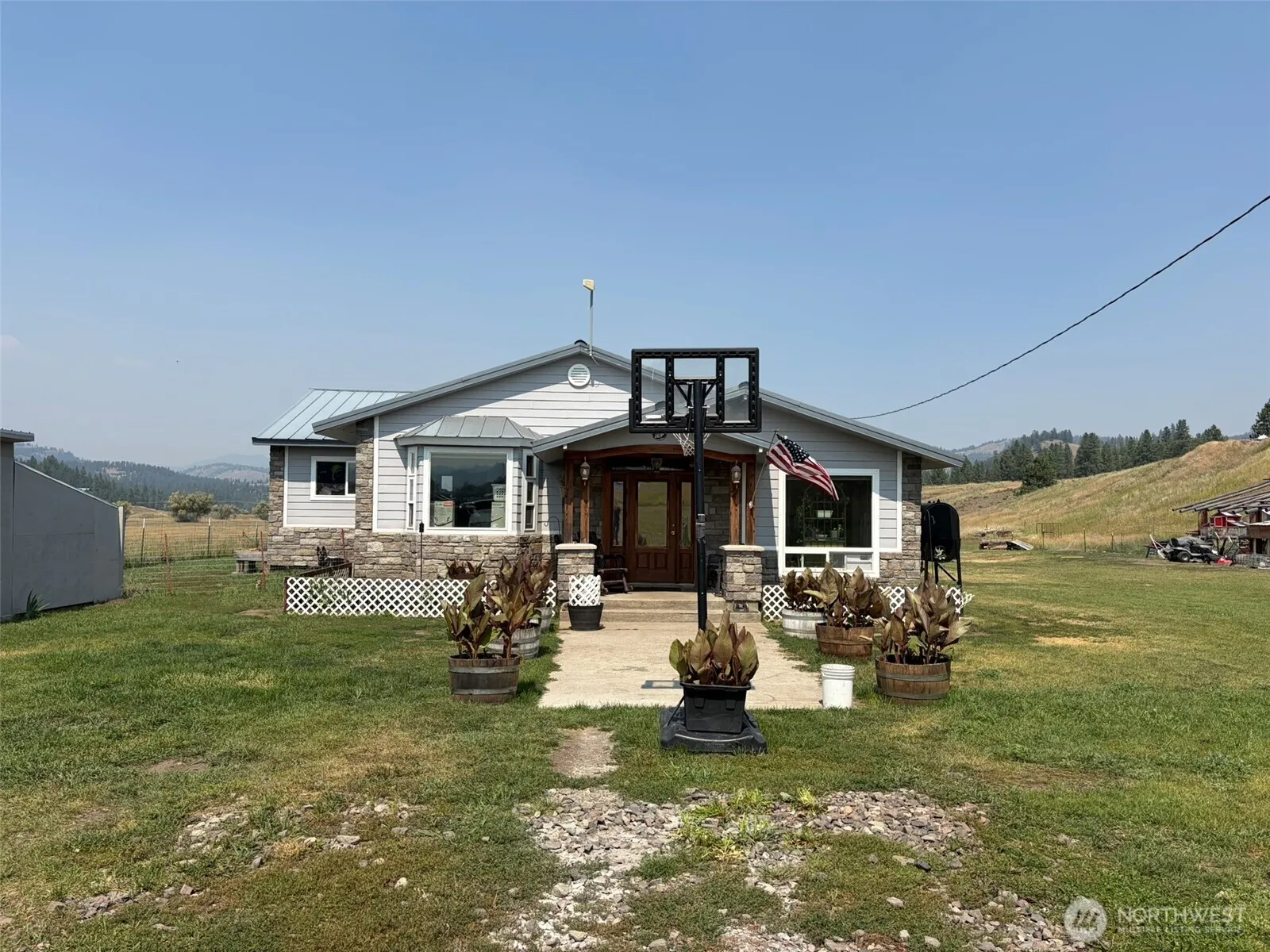 Property photo for 10 Sunset Lane, Republic