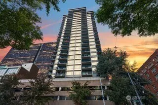 Property photo for 2100 3rd Avenue #1401, Seattle
