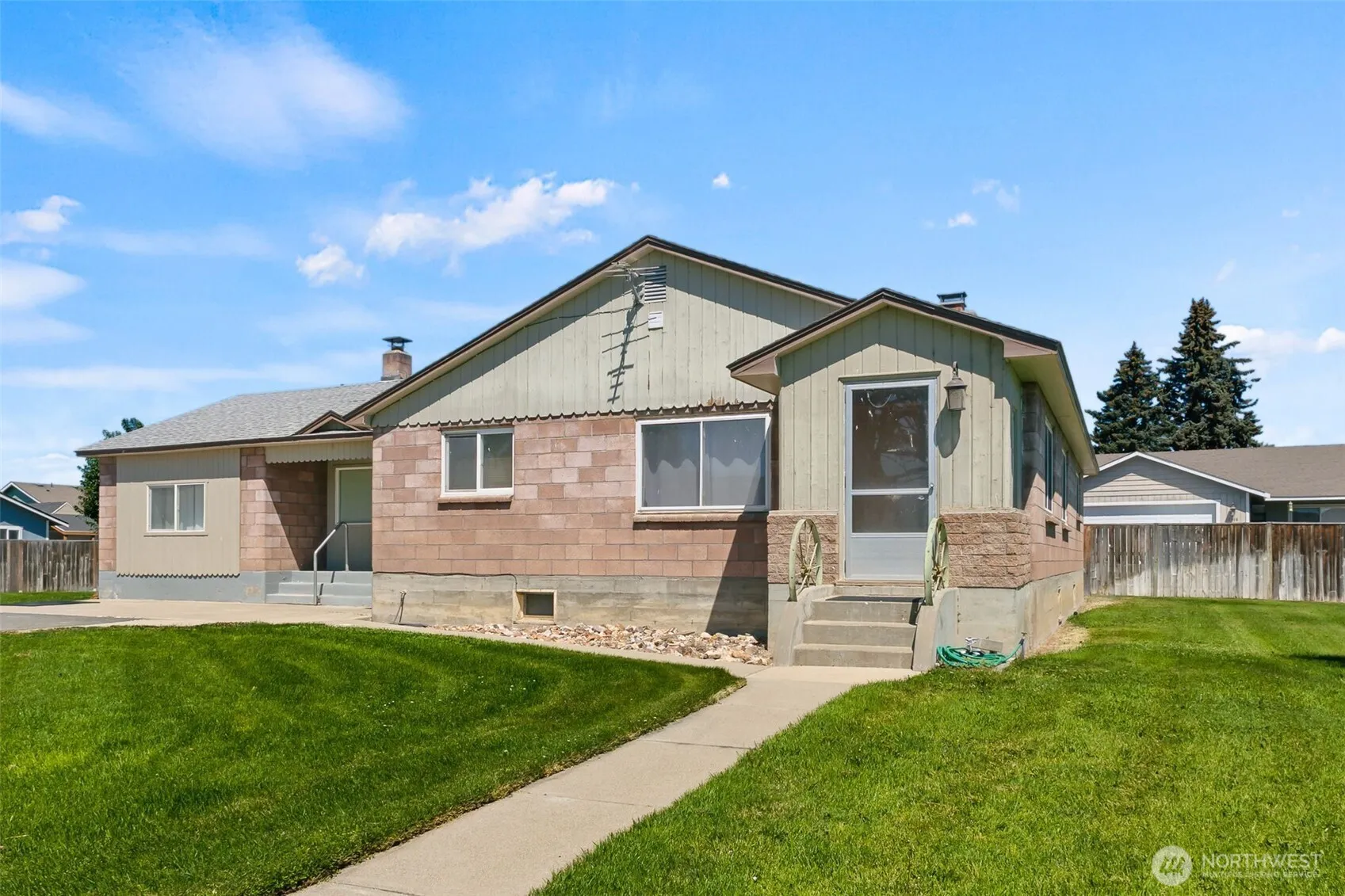 Property photo for 2813 N Airport Road, Ellensburg photo 3