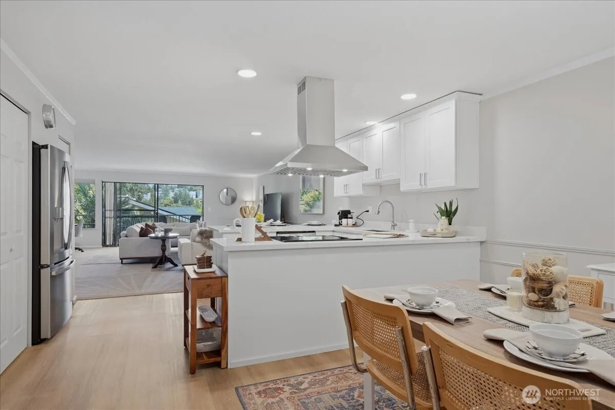 Property photo for 2920 76th Avenue Se #211, Mercer Island photo 5