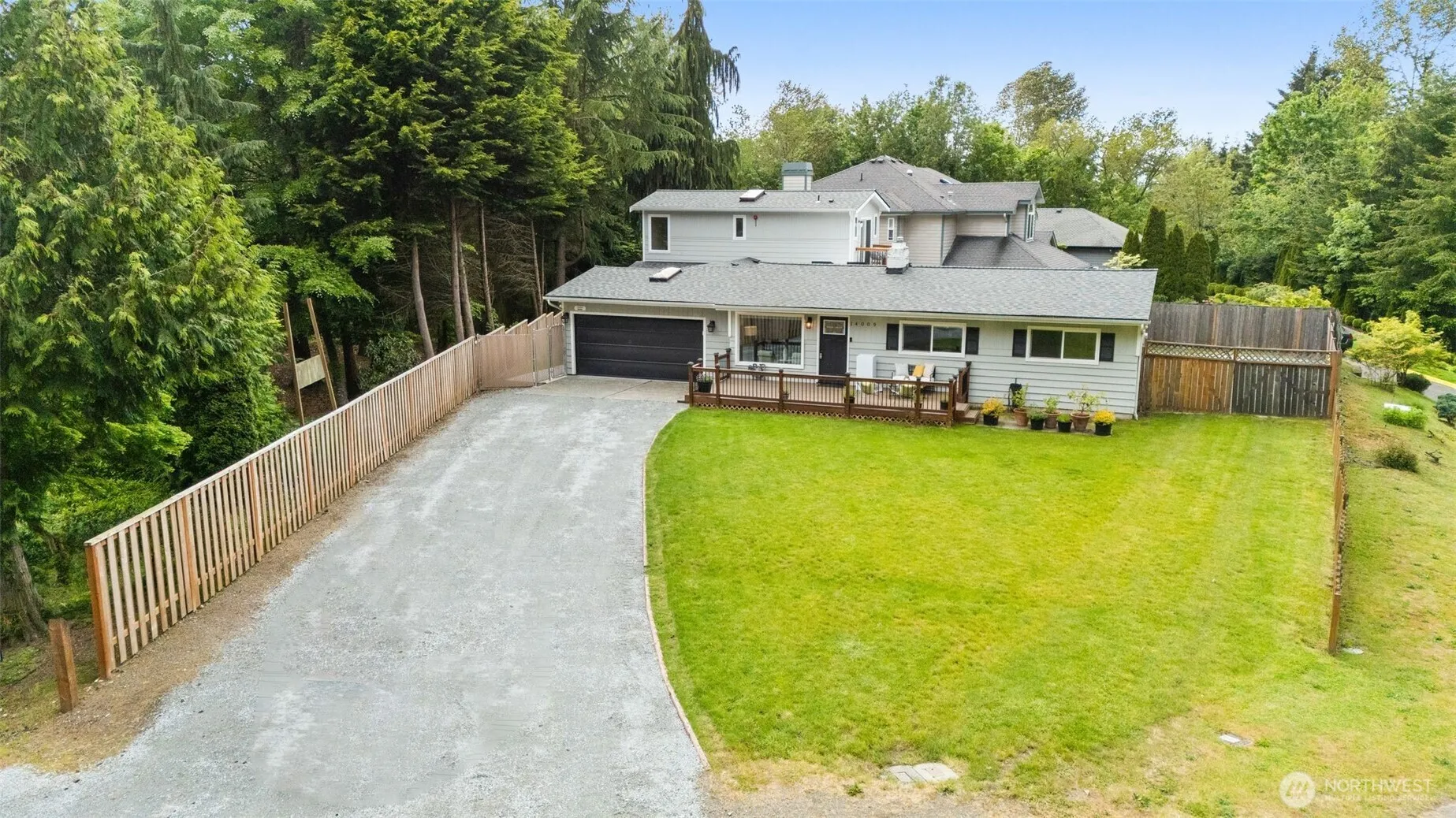 Property photo for 14009 13th Avenue Sw, Burien photo 2