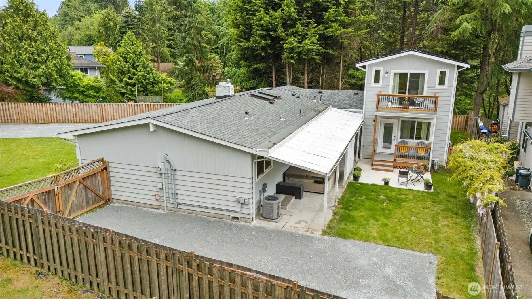 Property photo for 14009 13th Avenue Sw, Burien photo 3
