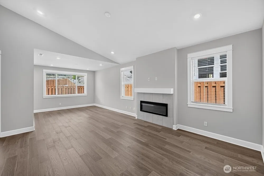 Property photo for 2715 Bowthorpe Street Se, Lacey photo 2