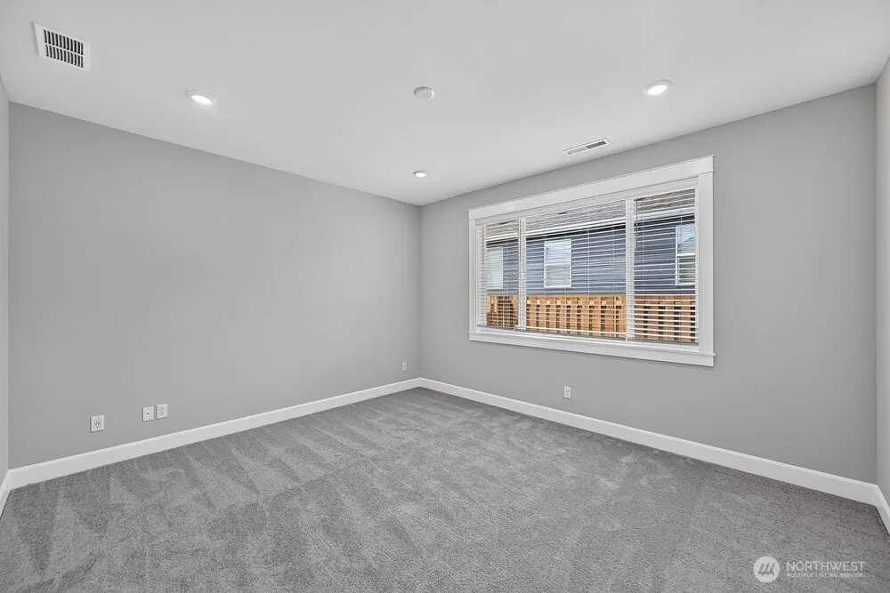 Property photo for 2715 Bowthorpe Street Se, Lacey photo 5