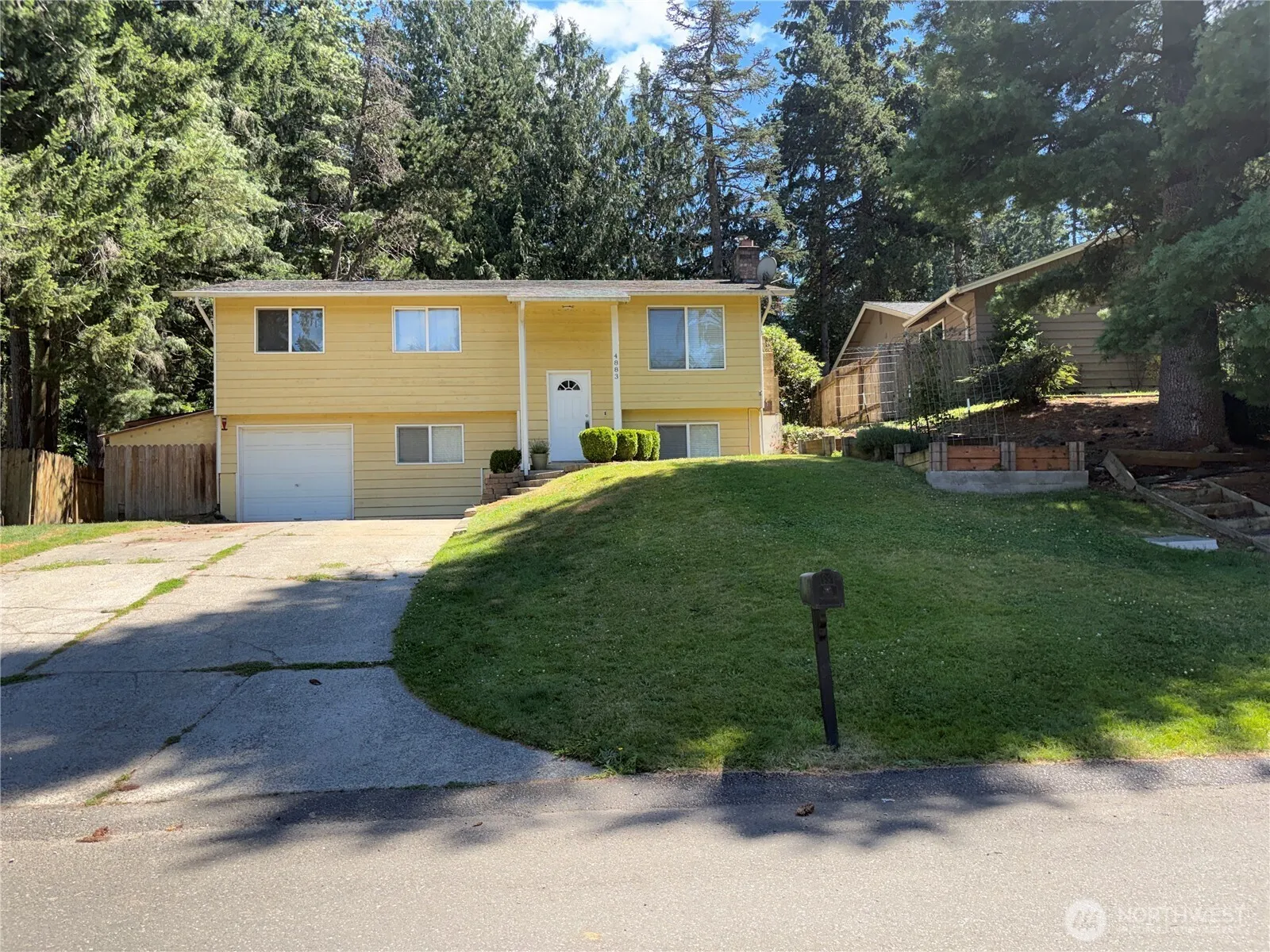 Property photo for 4883 Laura Lane Se, Port Orchard