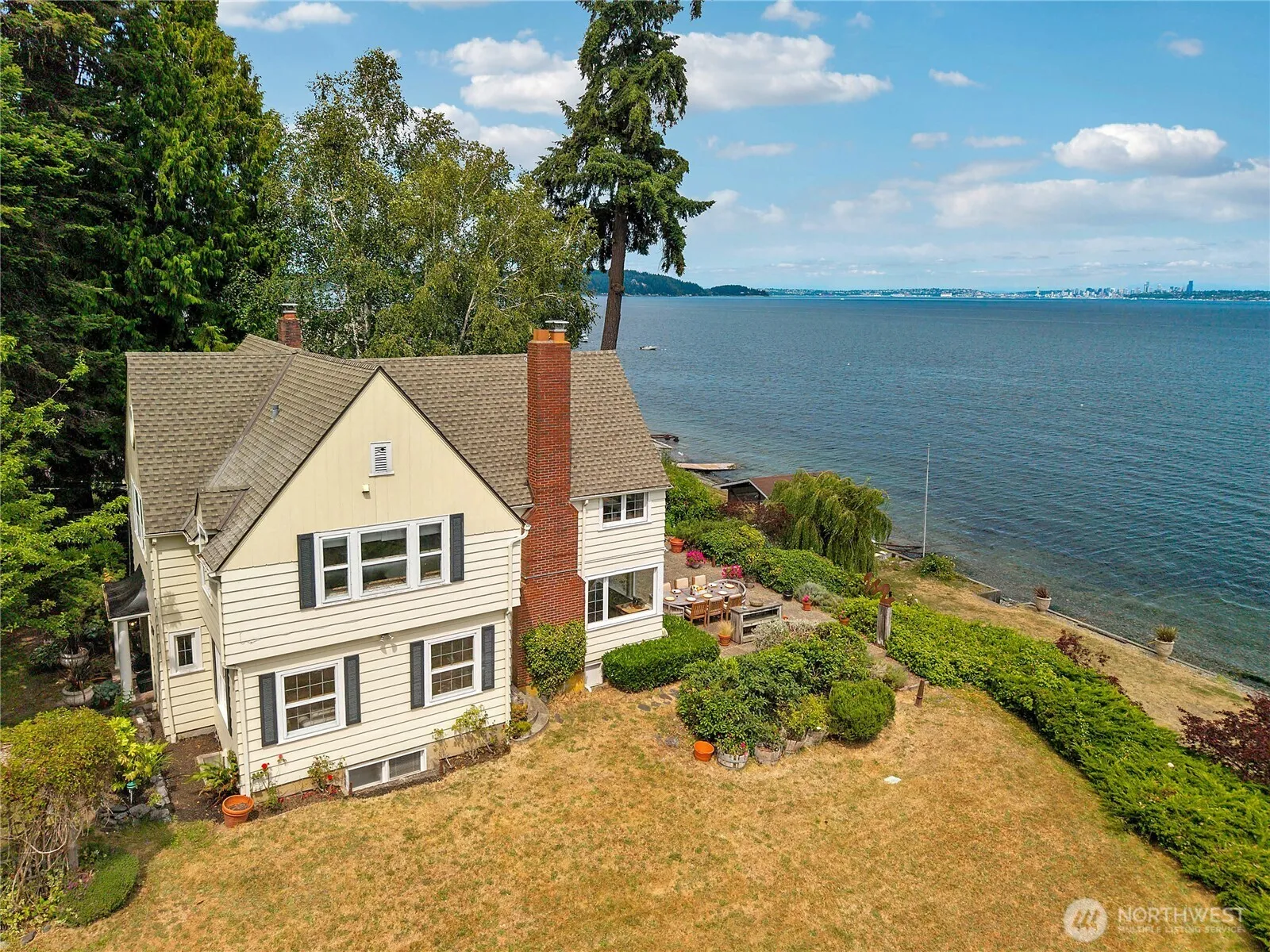 Property photo for 837 Colchester Drive E, Port Orchard photo 3