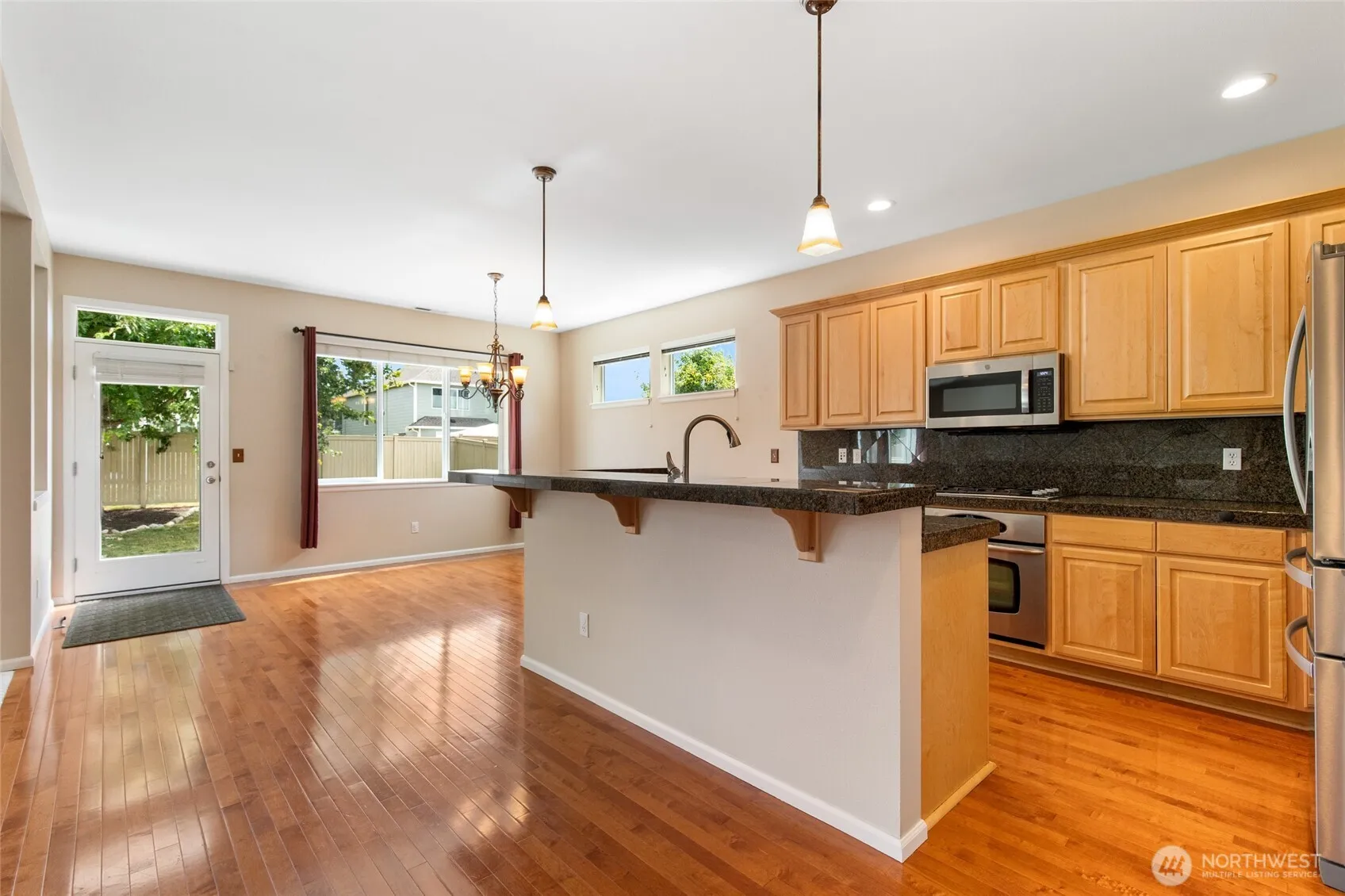Property photo for 28517 70th Drive Nw, Stanwood photo 4