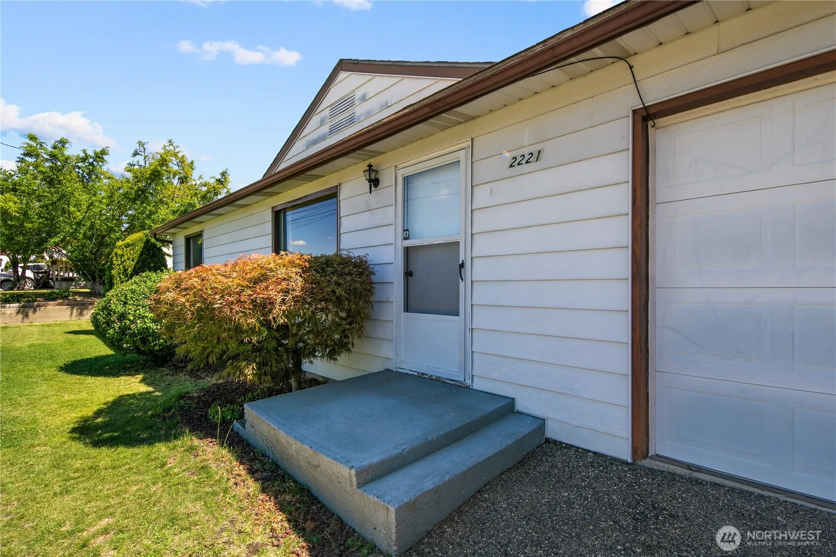 Property photo for 2221 Ashland Ave, East Wenatchee photo 2