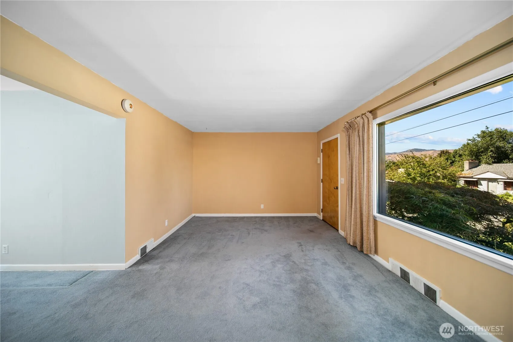 Property photo for 2221 Ashland Ave, East Wenatchee photo 4