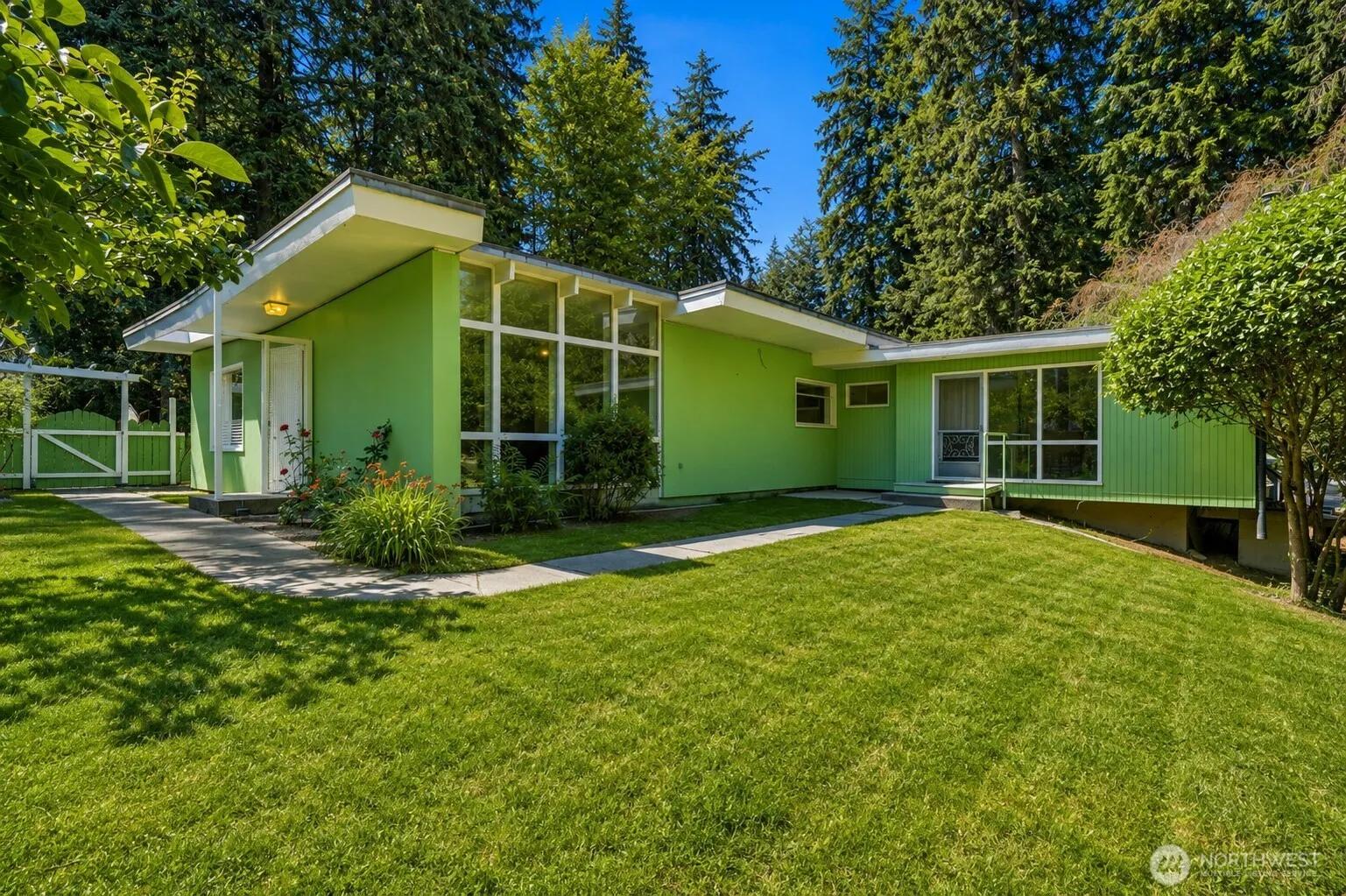 Property photo for 17056 26th Avenue Ne, Lake Forest Park