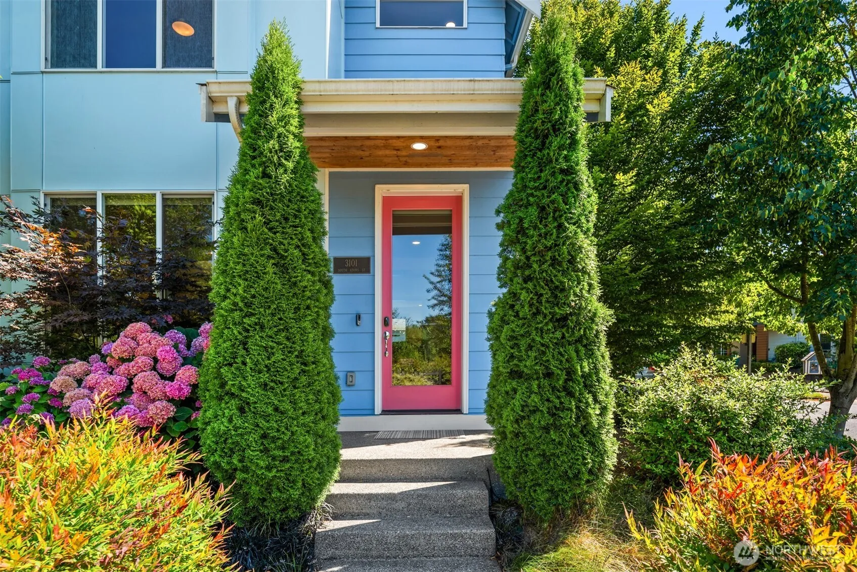 Property photo for 3101 S Adams Street, Seattle photo 2