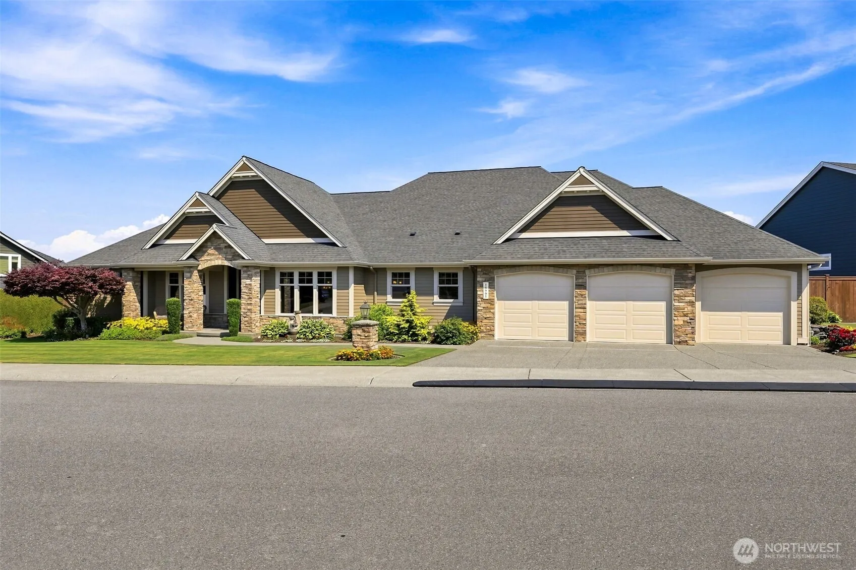 Property photo for 16905 135th Avenue Ct E, Puyallup photo 2