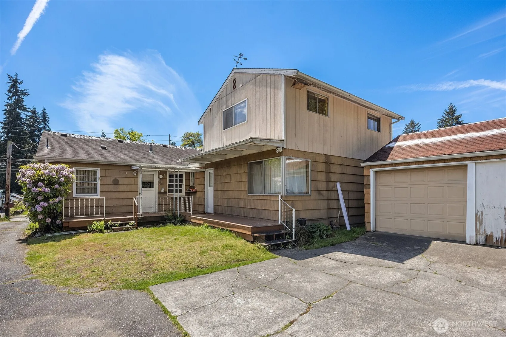 Property photo for 320 Ne 185th Street, Shoreline photo 4