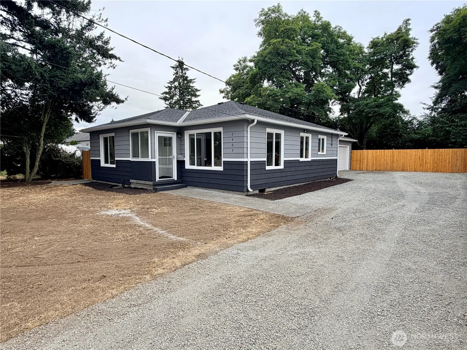 Property photo for 2405 Ne 10th Street, Renton