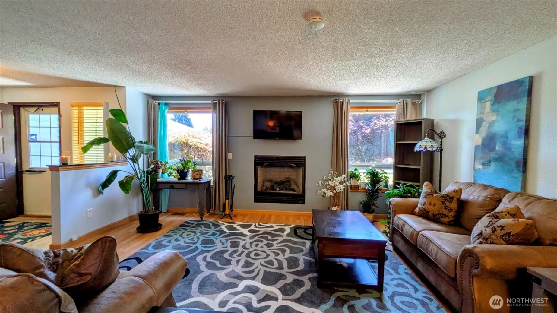 Property photo for 14611 Meadows Court E, Tacoma photo 2