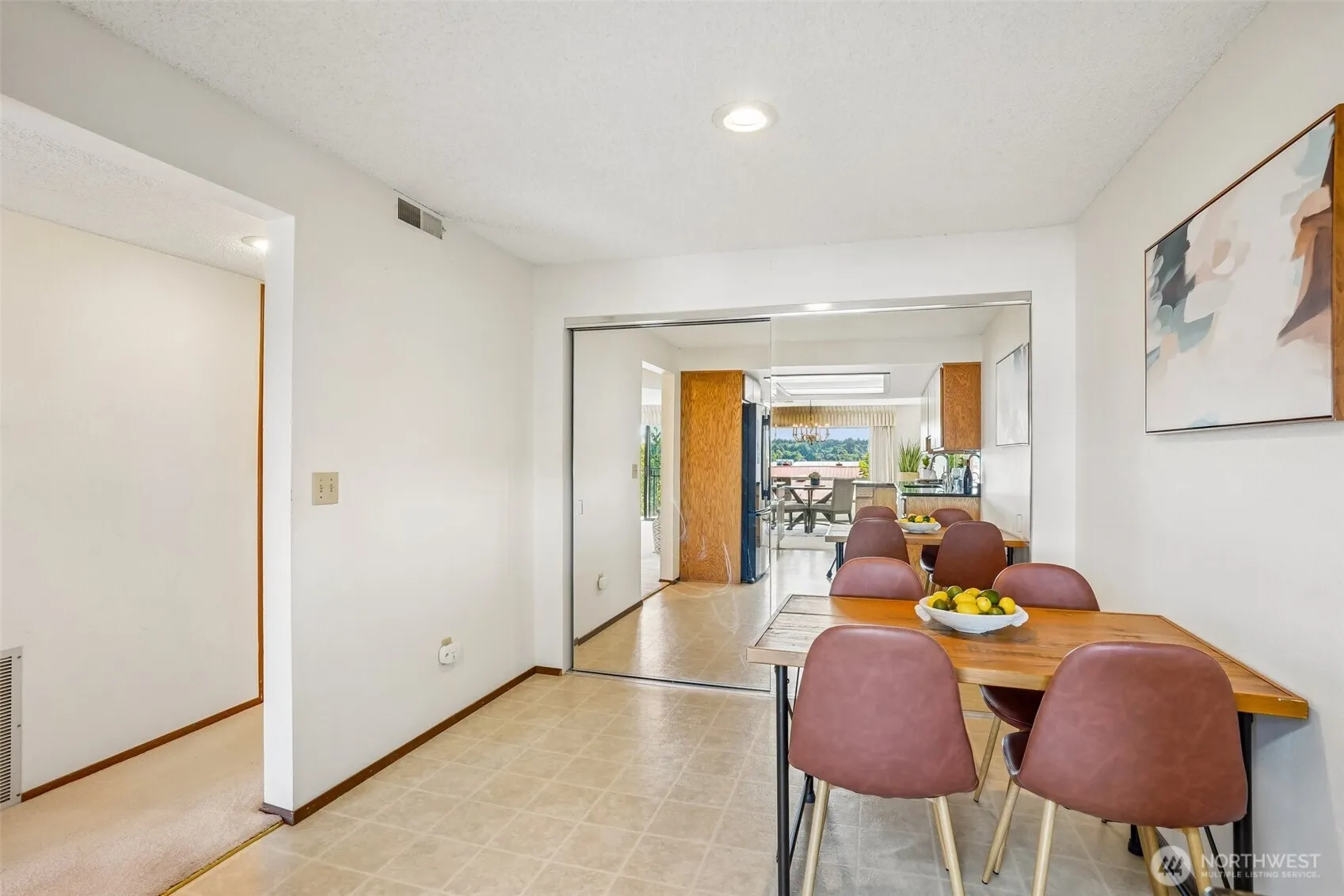 Property photo for 908 East Bay Drive Ne #e-104, Olympia photo 5