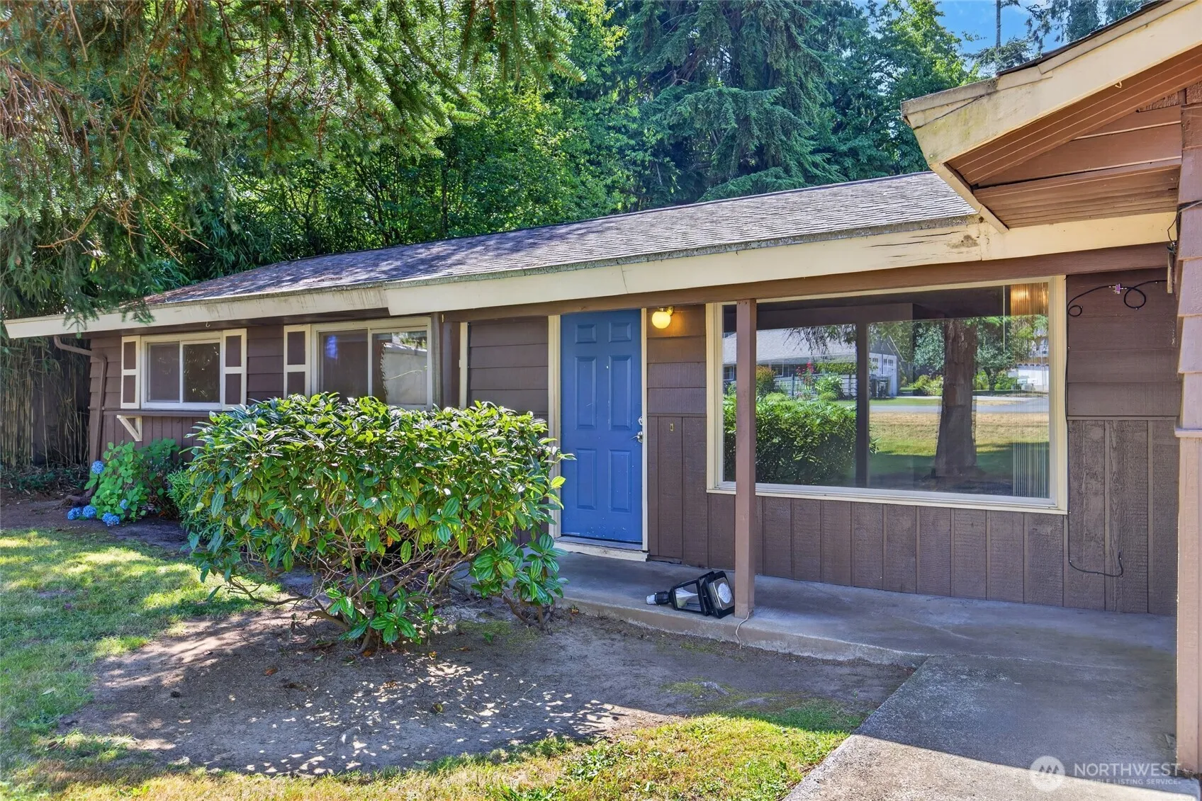 Property photo for 3327 Ne 190th Street, Lake Forest Park photo 3