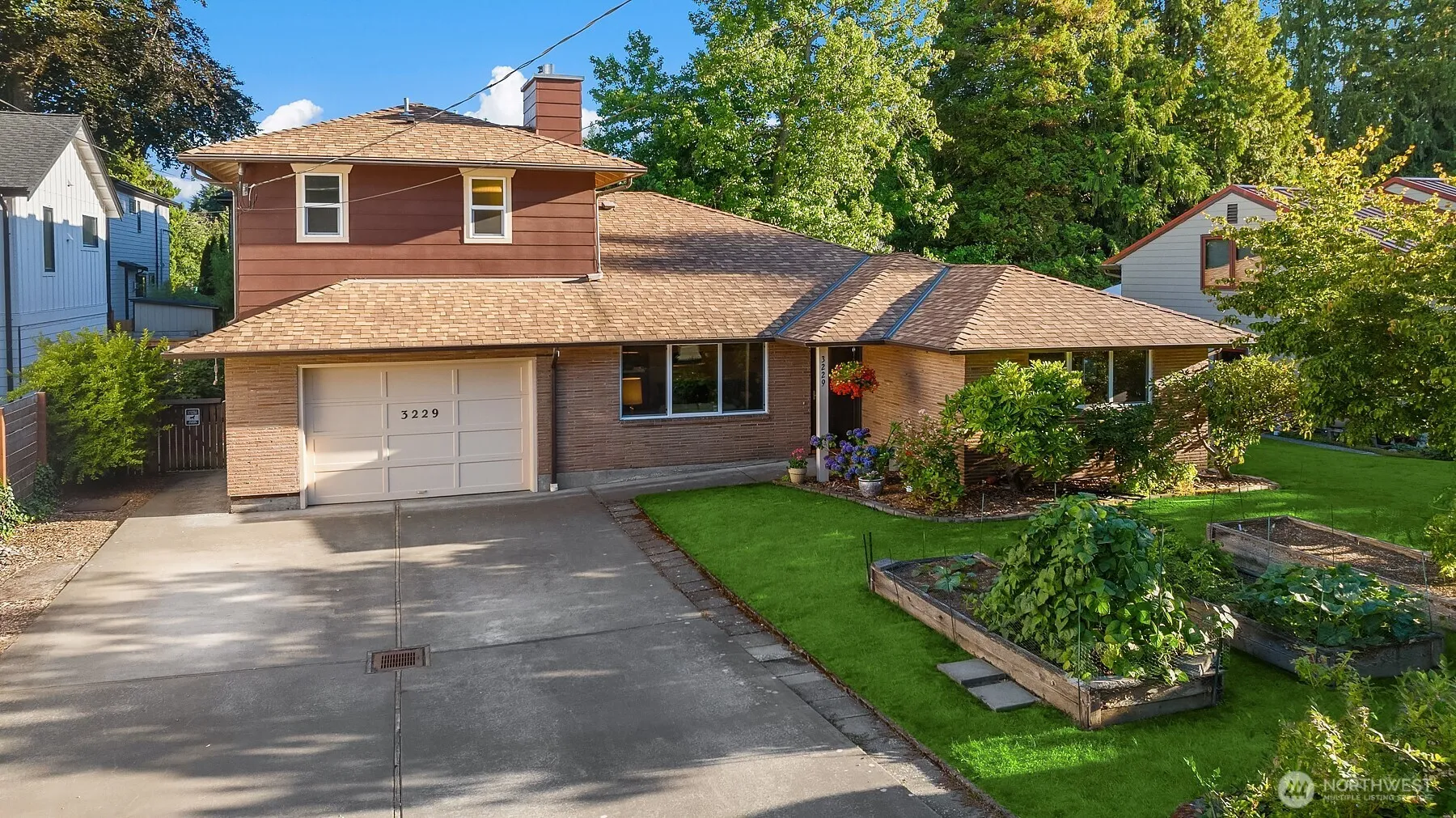 Property photo for 3229 Ne 87th Street, Seattle photo 3
