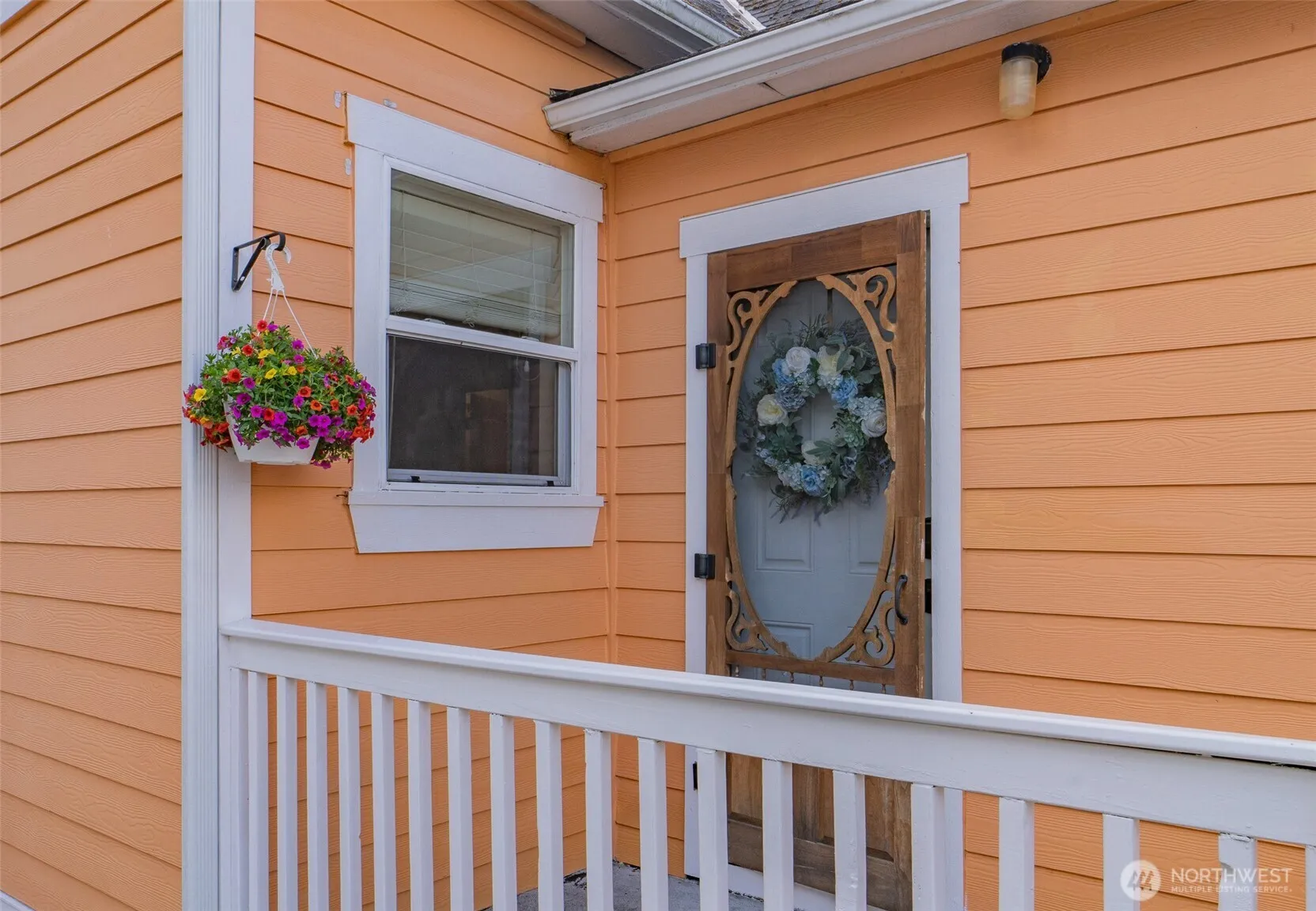 Property photo for 3631 E Spokane Street, Tacoma photo 2
