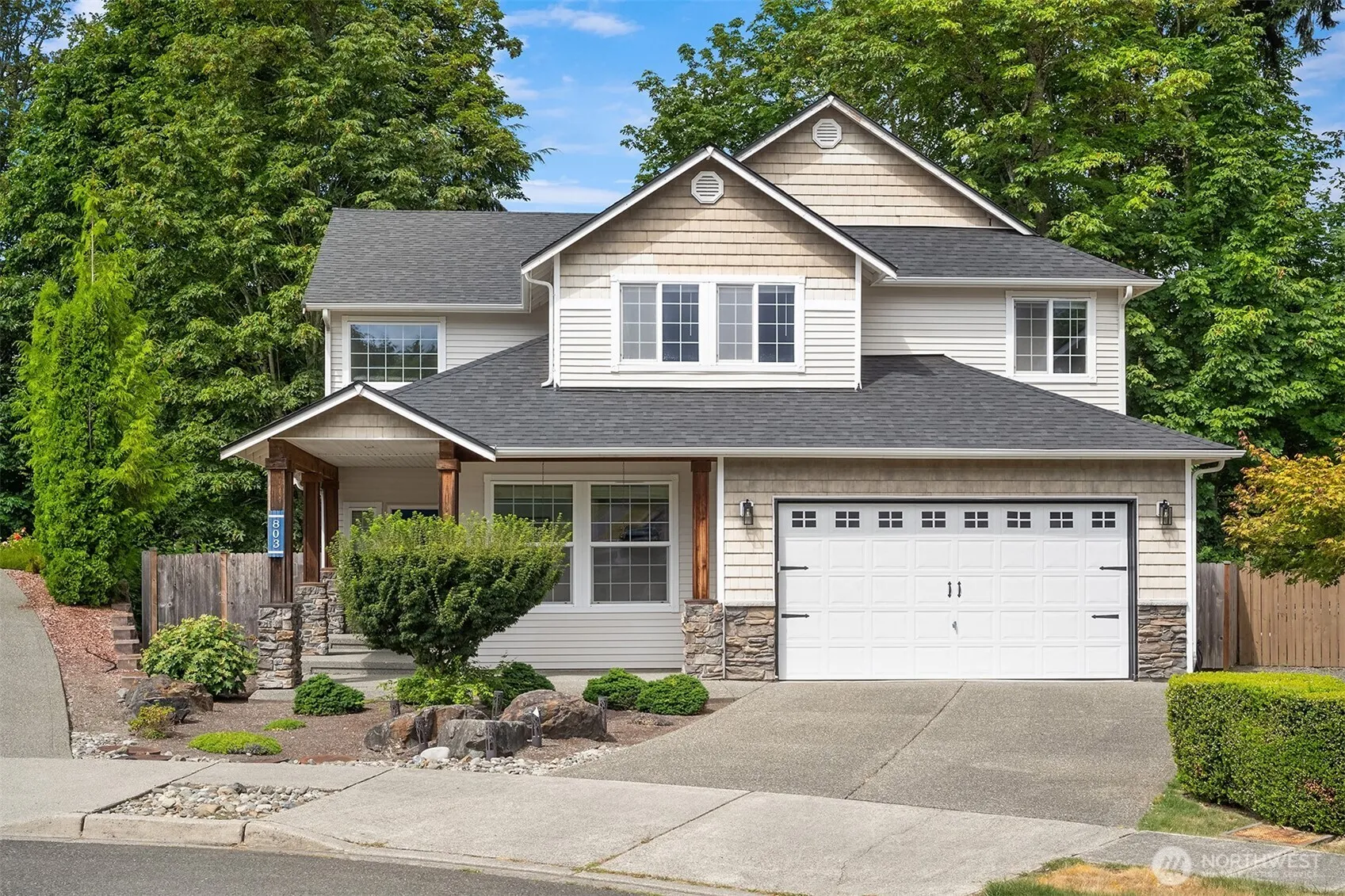 Property photo for 803 79th Drive Ne, Lake Stevens