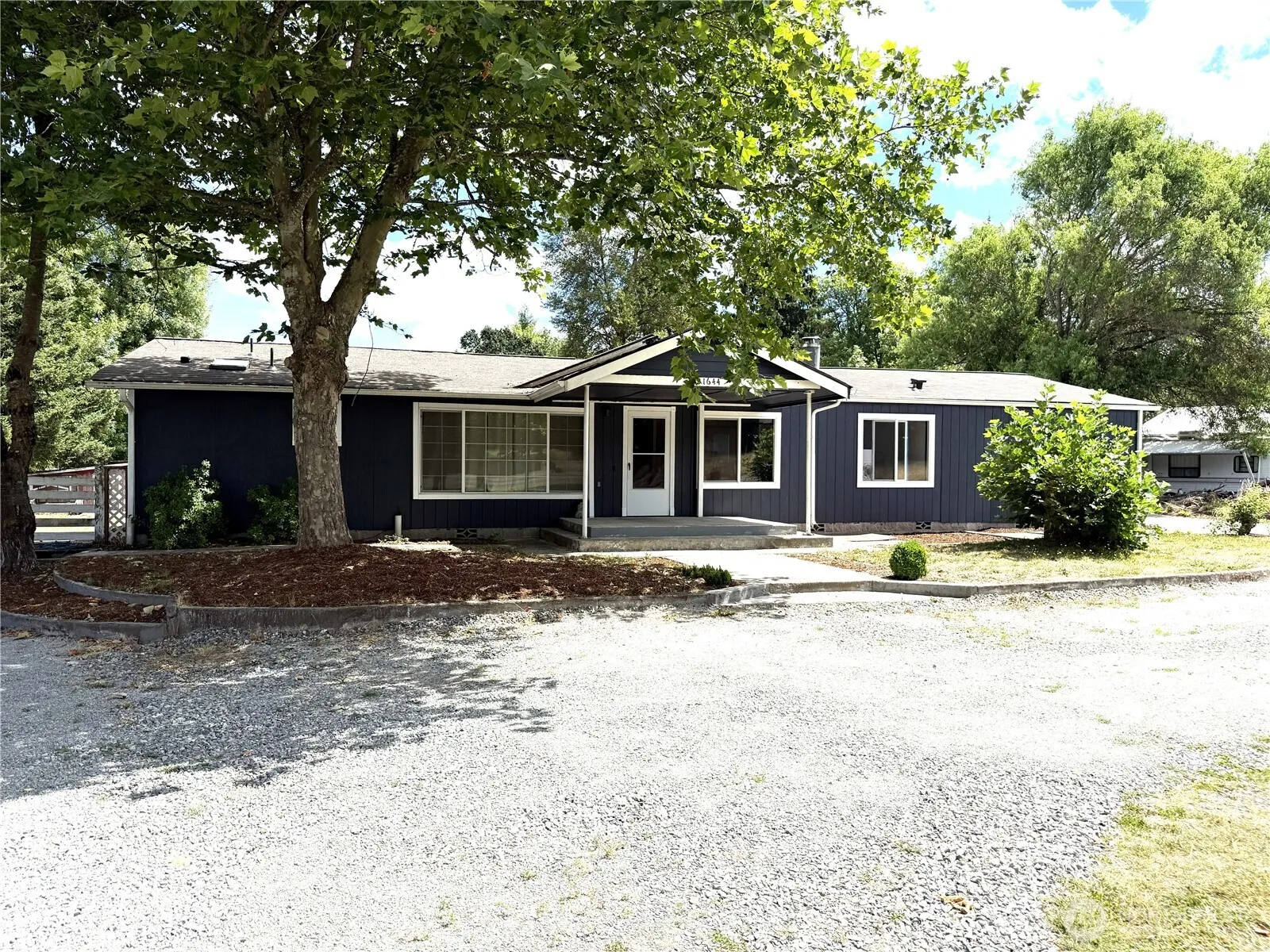 Property photo for 21644 Old Hwy 99 Sw, Centralia photo 2