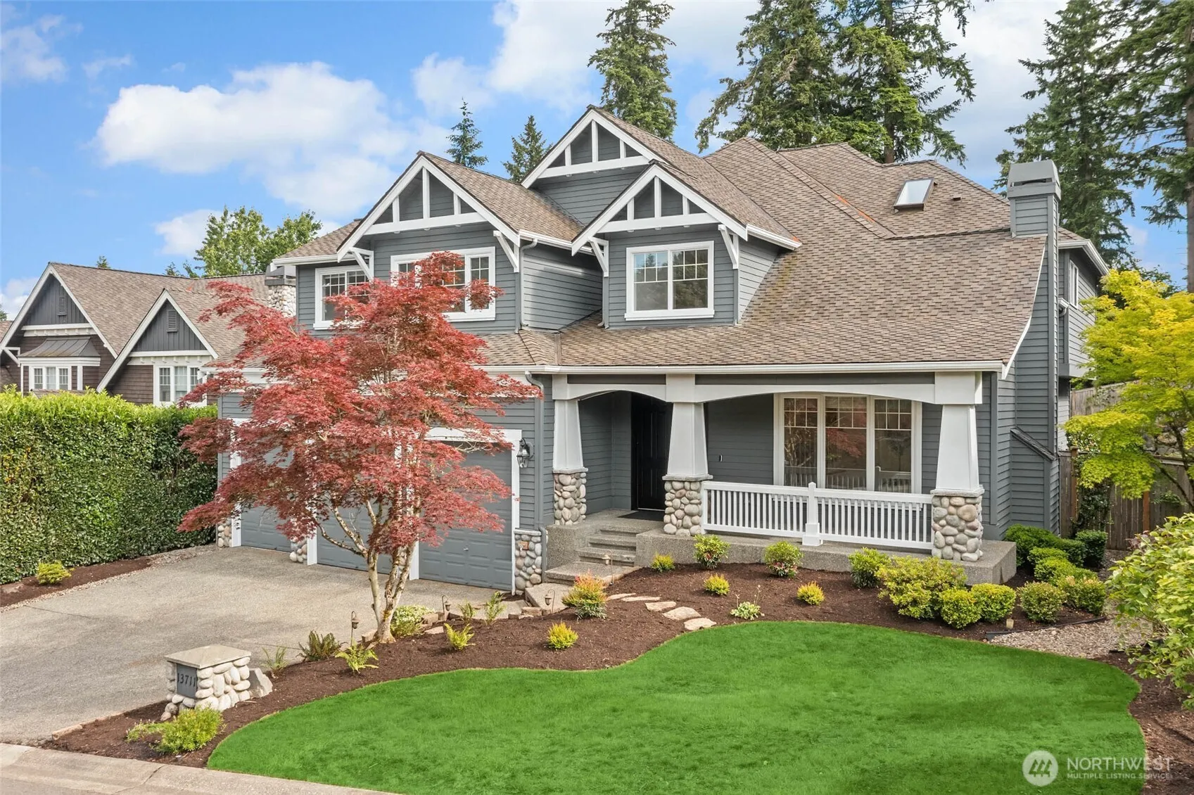 Property photo for 13711 Ne 135th Place, Kirkland