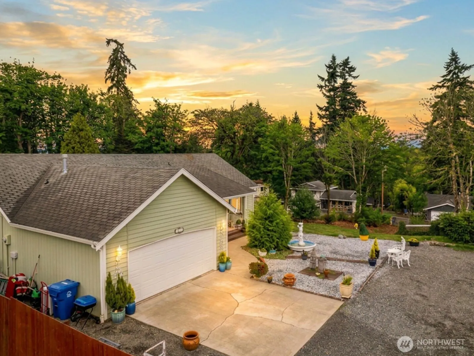 Property photo for 9923 74th Avenue E, Puyallup photo 2