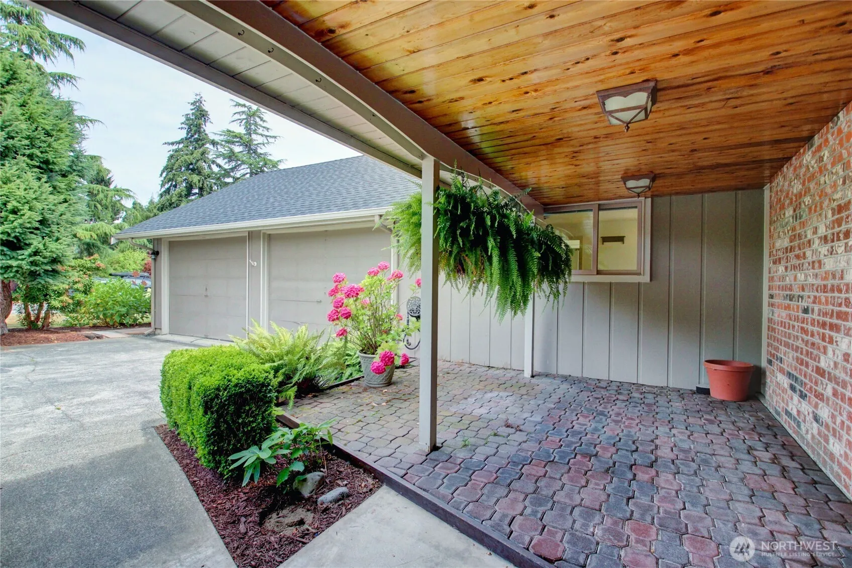 Property photo for 16958 Obstruction Drive, Burlington photo 5
