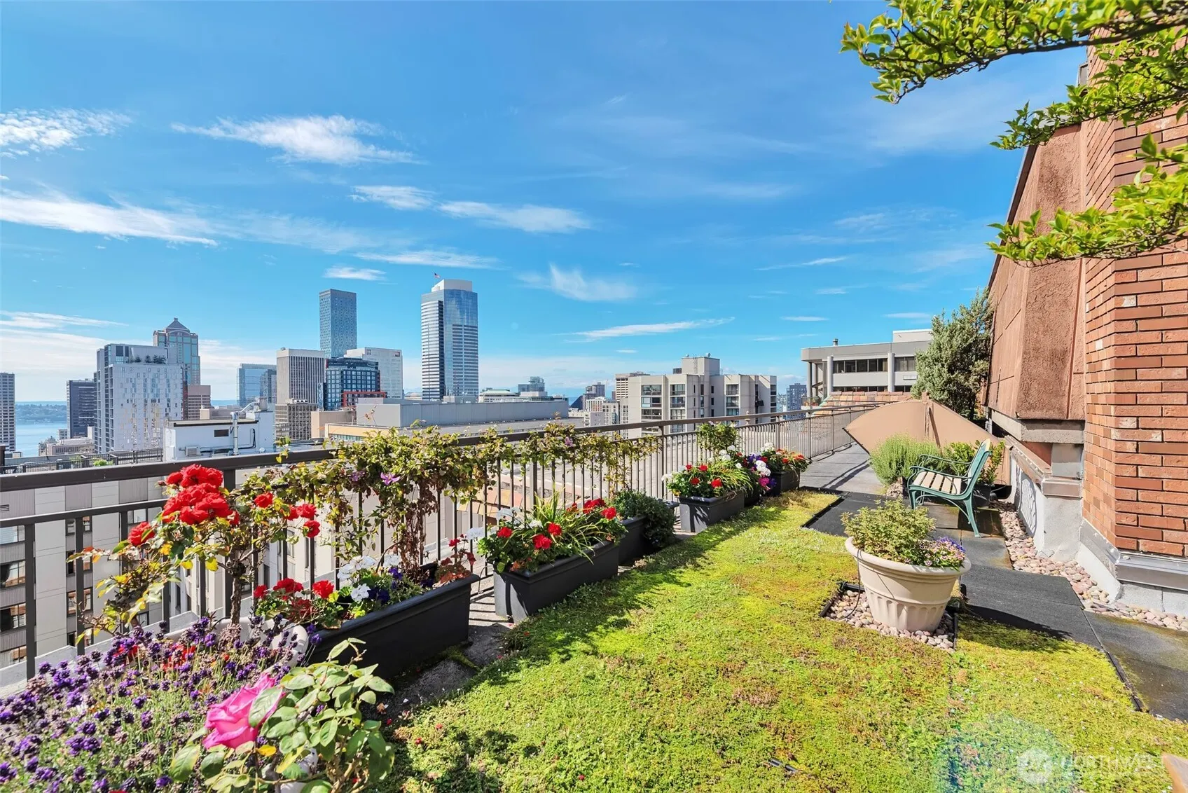 Property photo for 1017 Minor Avenue #903, Seattle photo 2