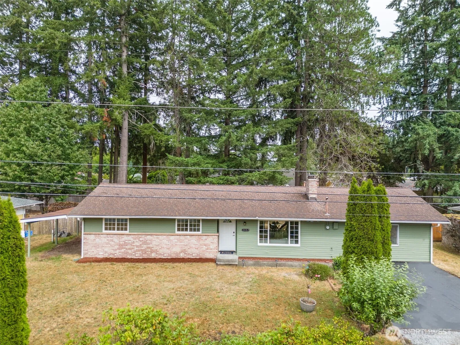 Property photo for 2402 Larch Se, Lacey photo 2