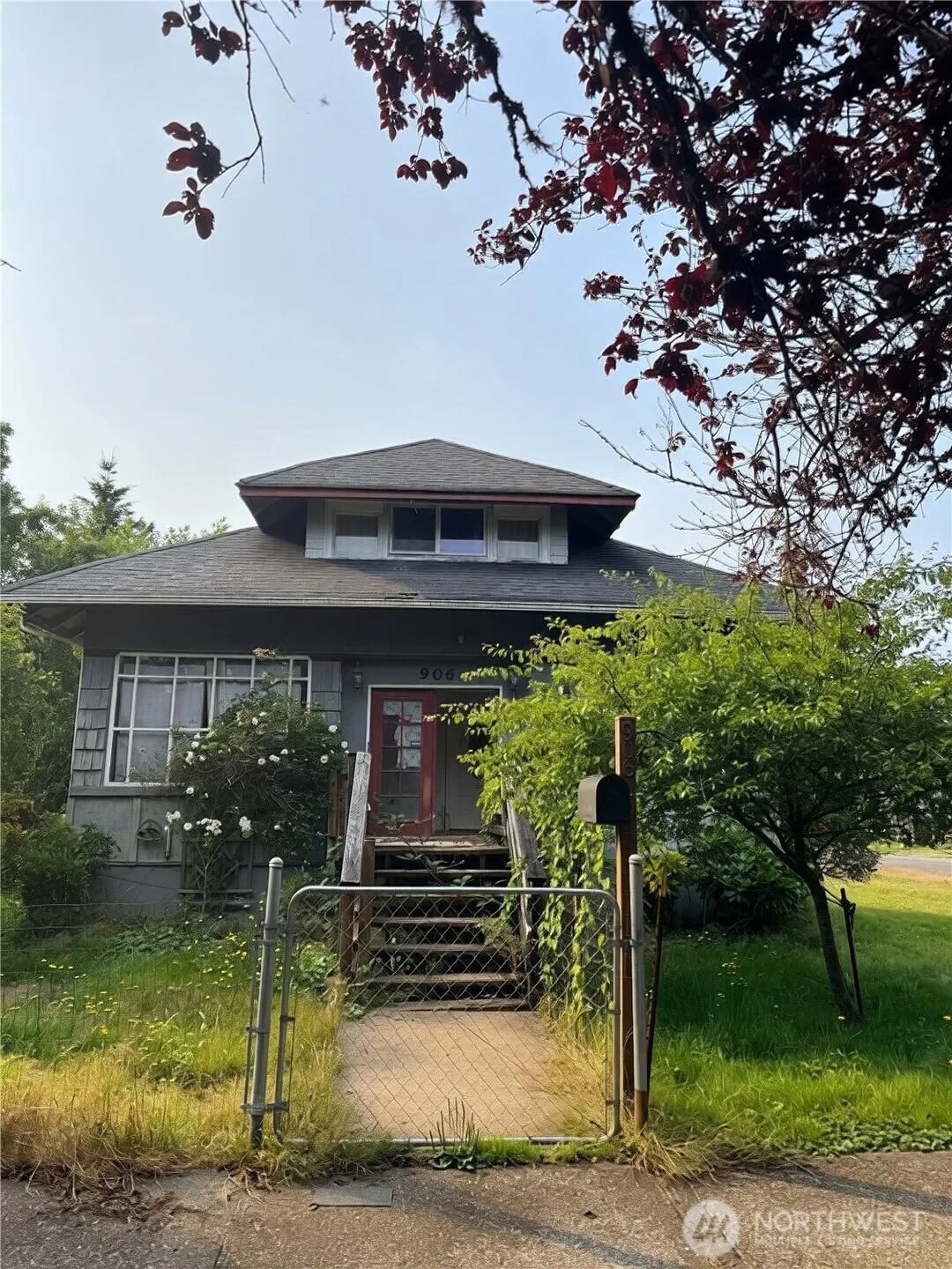 Property photo for 906 Maple Street, Hoquiam