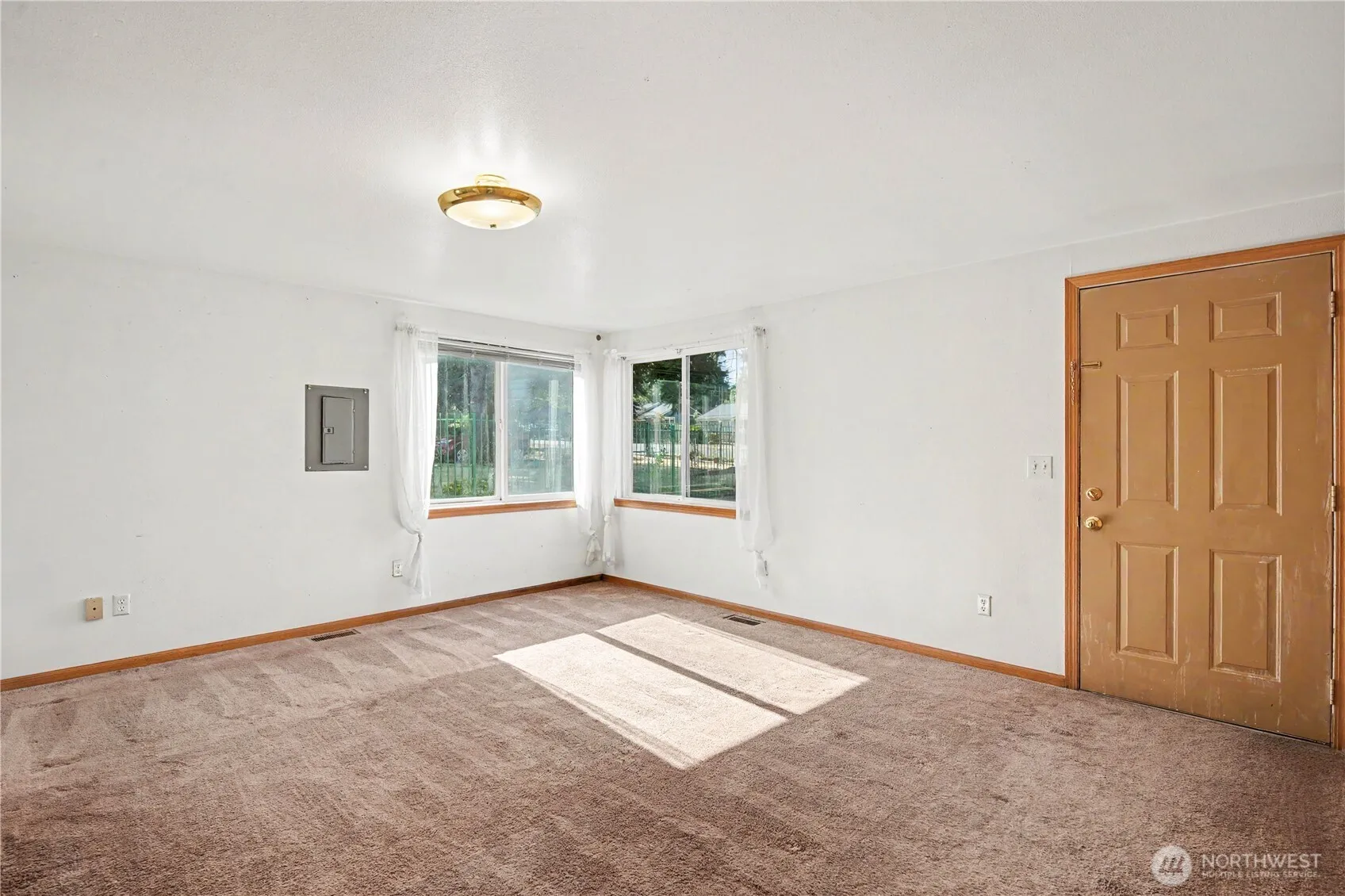 Property photo for 842 Sw 126th Street, Seattle photo 5